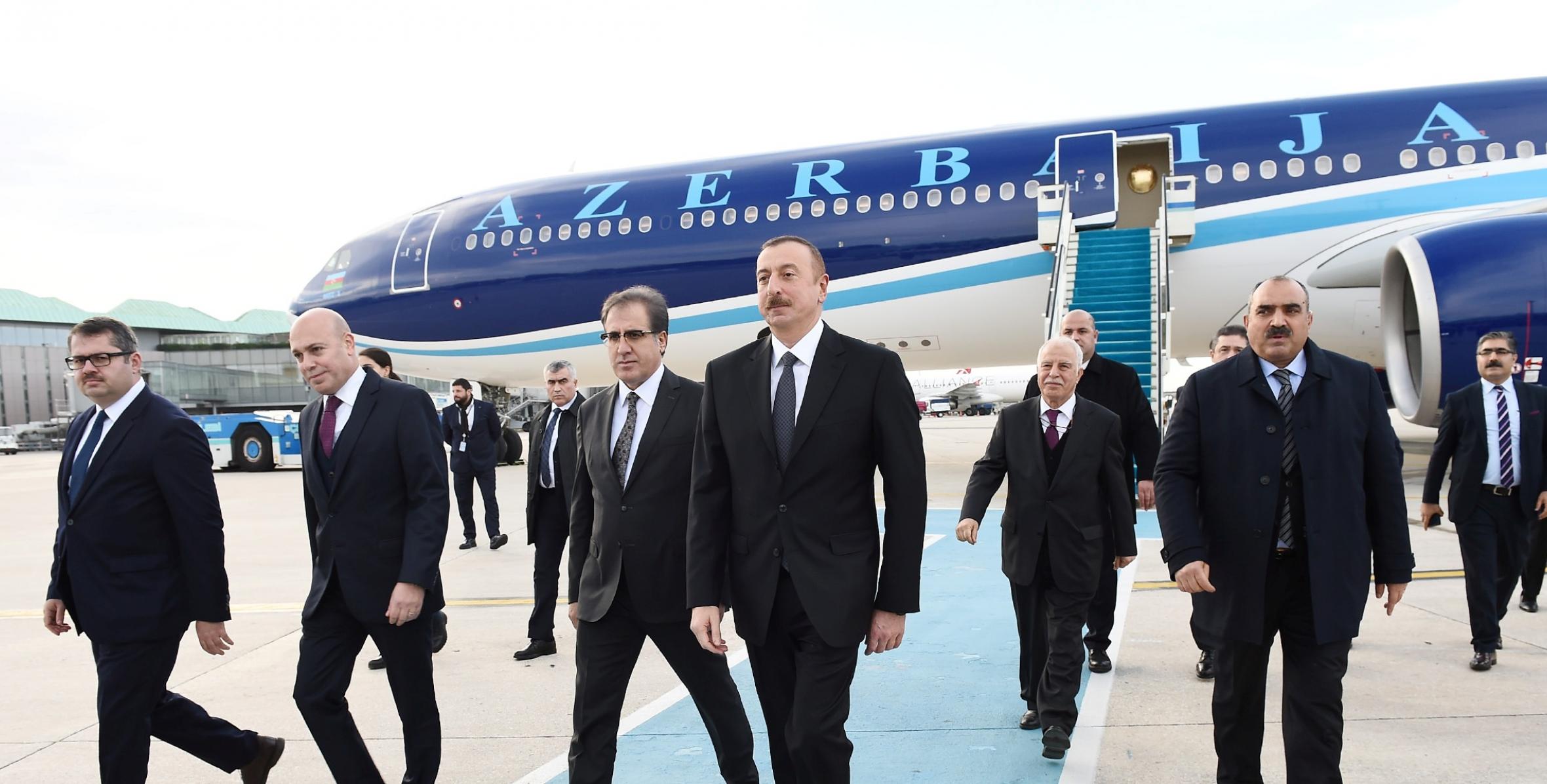 Ильхам Алиев прибыл с визитом в Турцию