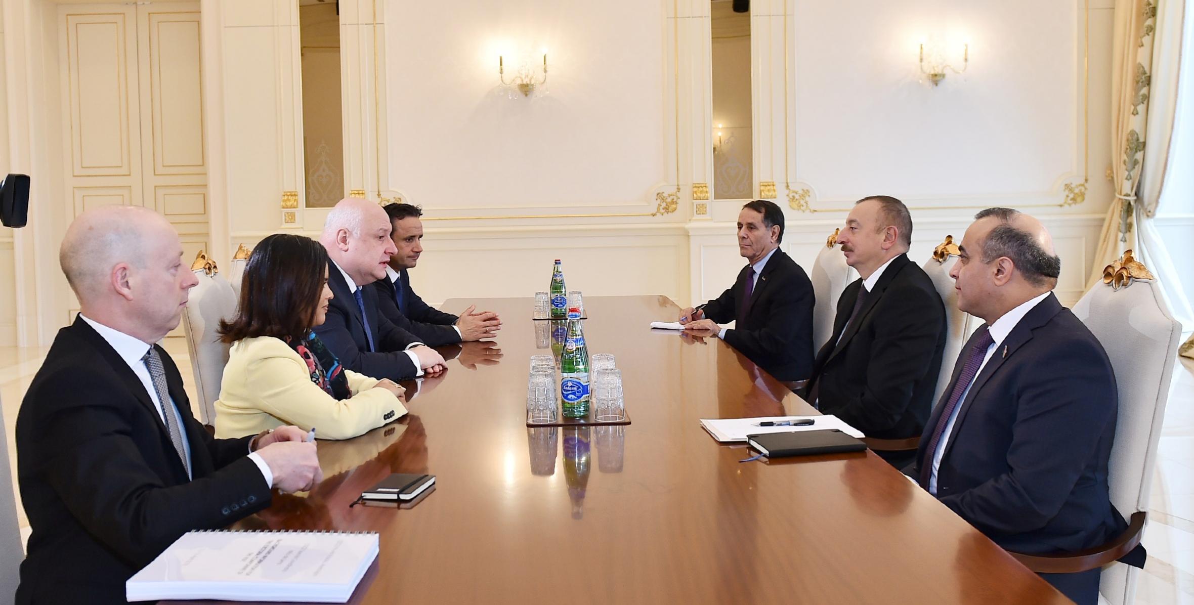 Ильхам Алиев принял делегацию во главе с председателем Парламентской Ассамблеи ОБСЕ