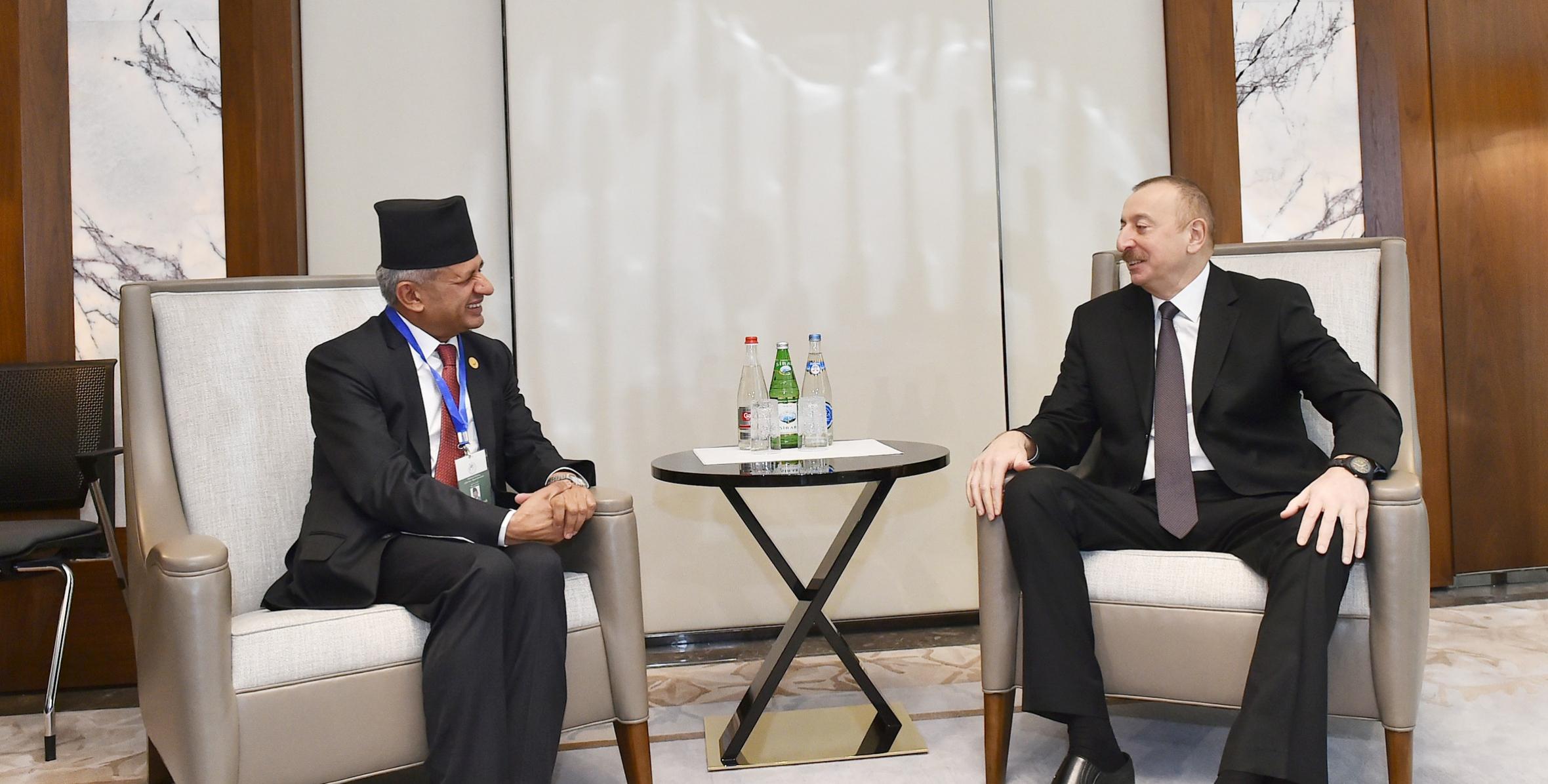 Ильхам Алиев встретился с министром иностранных дел Непала