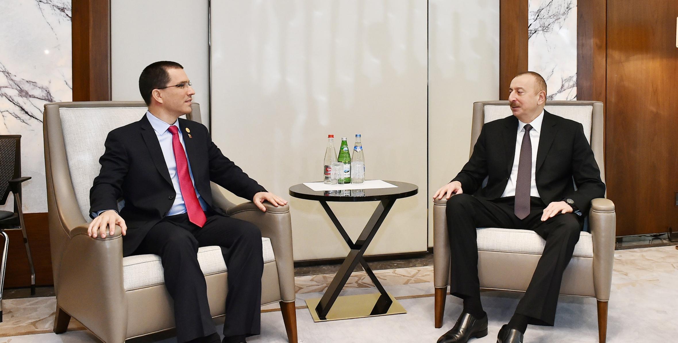 Ильхам Алиев принял делегацию во главе с министром народной власти по иностранным делам Венесуэлы