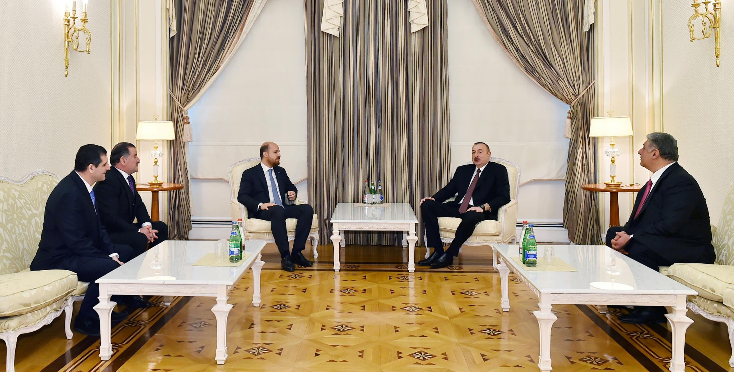 Ильхам Алиев принял министра молодежи и спорта Турции
