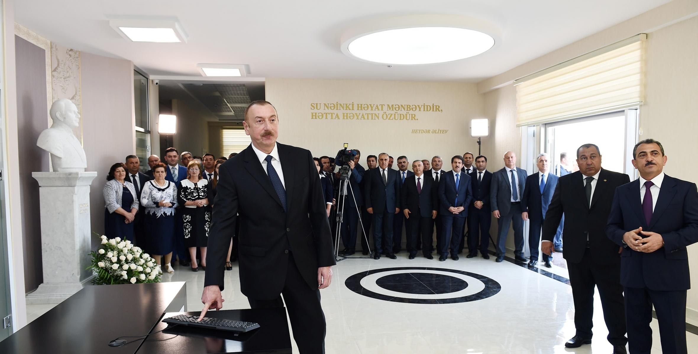 Ильхам Алиев принял участие в церемонии подачи питьевой воды в город Хызы и поселок Алтыагадж