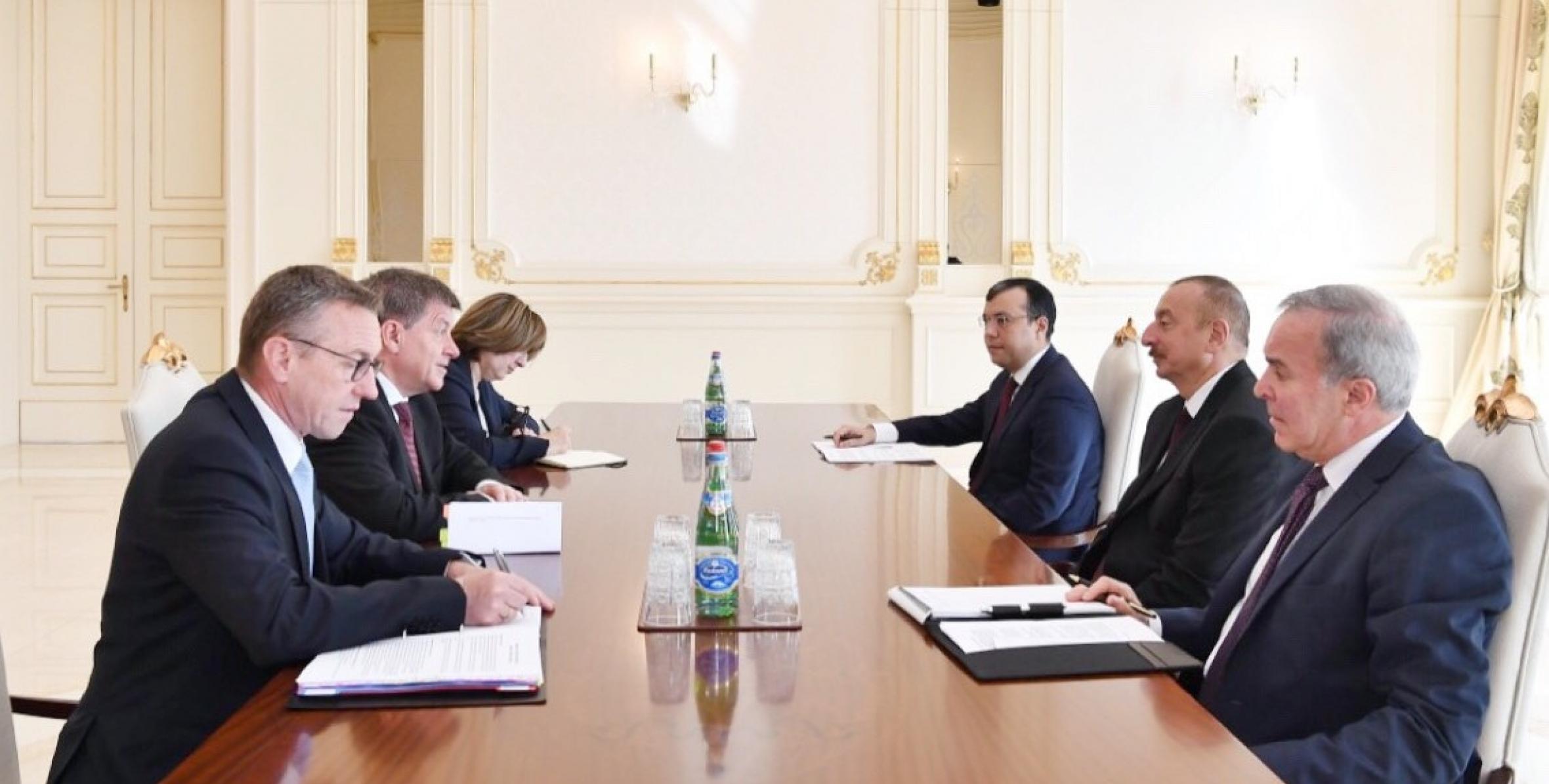 Ильхам Алиев принял делегацию во главе с генеральным директором Международной организации труда