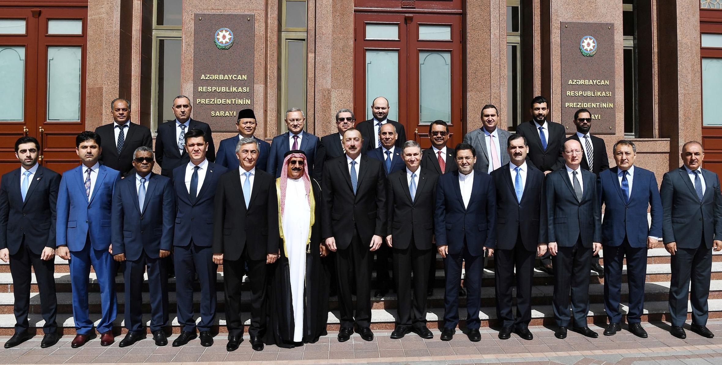 Ильхам Алиев принял послов и руководителей дипломатических представительств мусульманских стран в Азербайджане