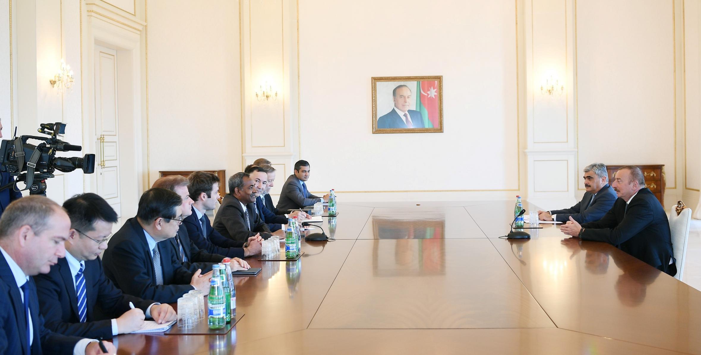 Ильхам Алиев принял делегацию членов Совета исполнительных директоров Азиатского банка развития