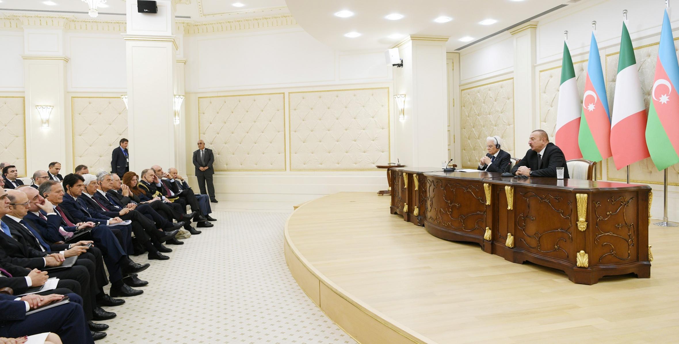 Azerbaijani, Italian presidents made press statements