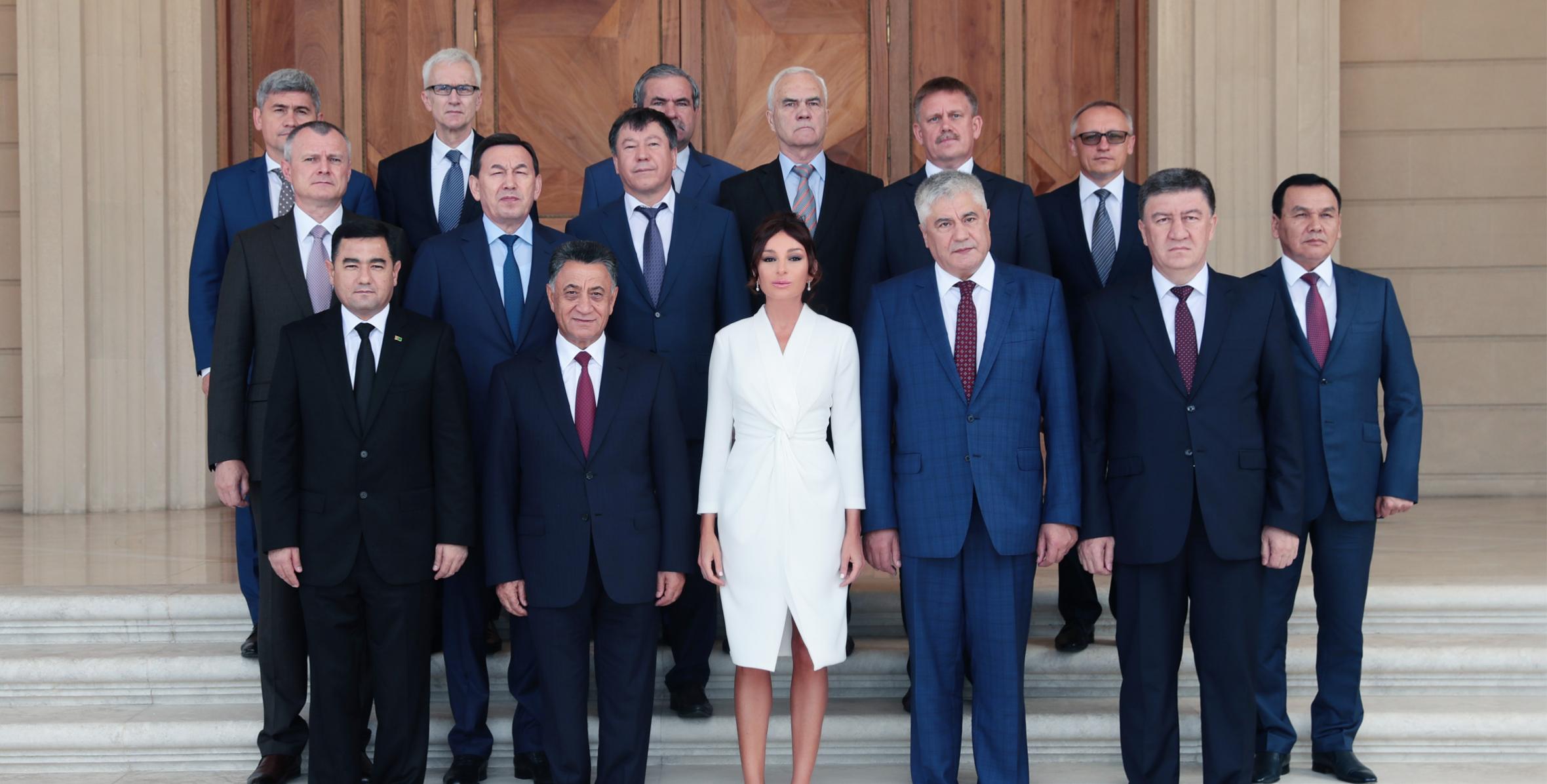Первый вице-президент Мехрибан Алиева встретилась с участниками заседания Совета министров внутренних дел стран СНГ
