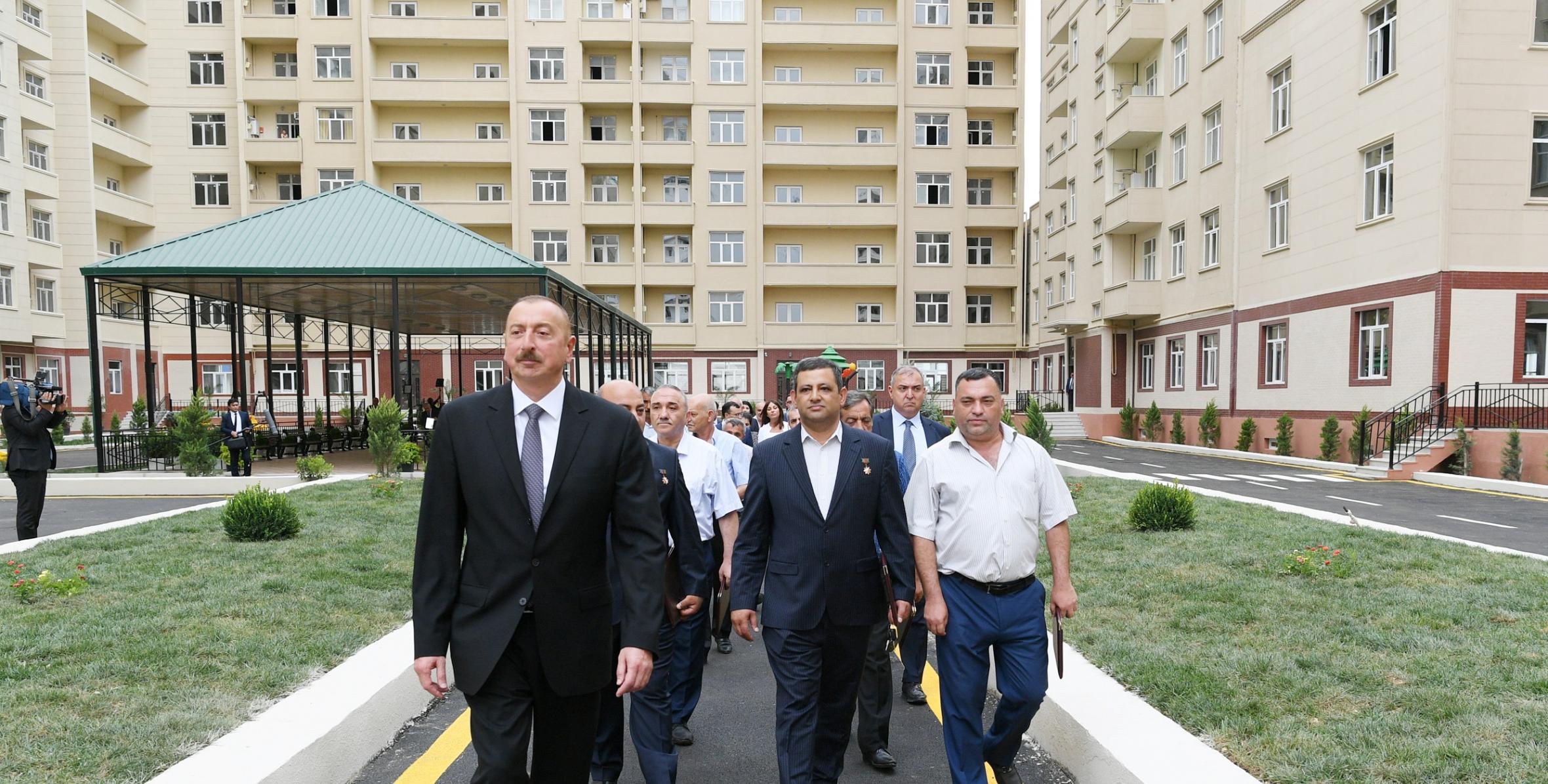 Ceremony was held to give out apartments and cars to veterans of Karabakh and Great wars, the Chernobyl disabled and families of martyrs