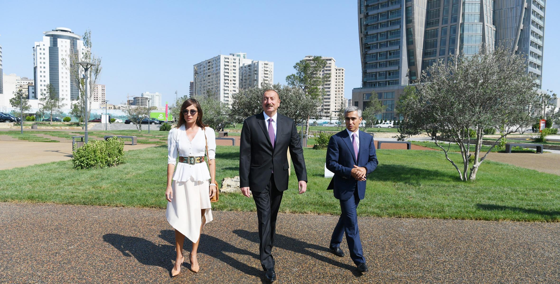 Ильхам Алиев ознакомился с условиями, созданными в спортивно-развлекательном парковом комплексе, открывшемся в Хатаинском районе