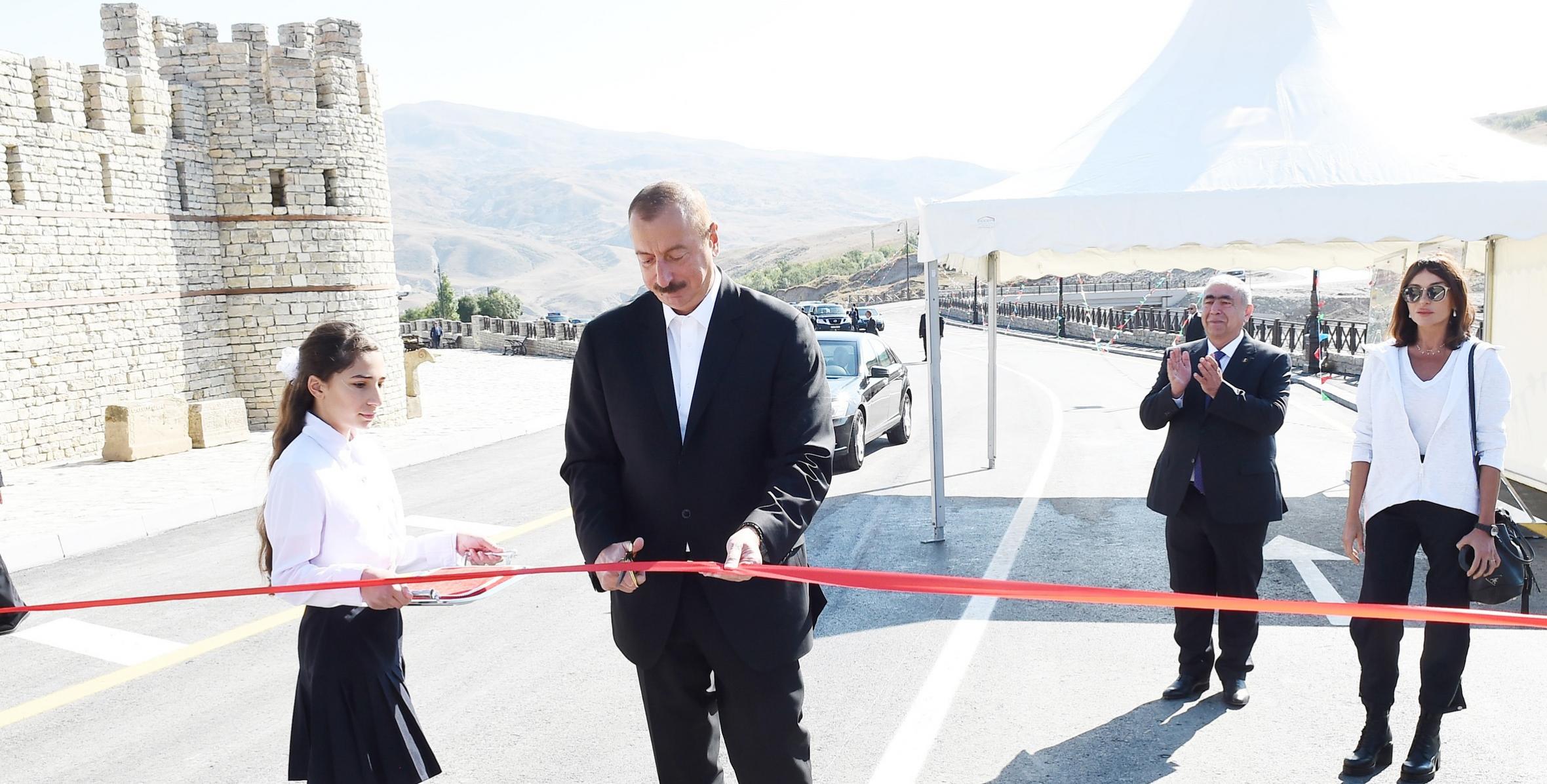 Ильхам Алиев принял участие в открытии новой автомобильной дороги Демирчи-Лагич