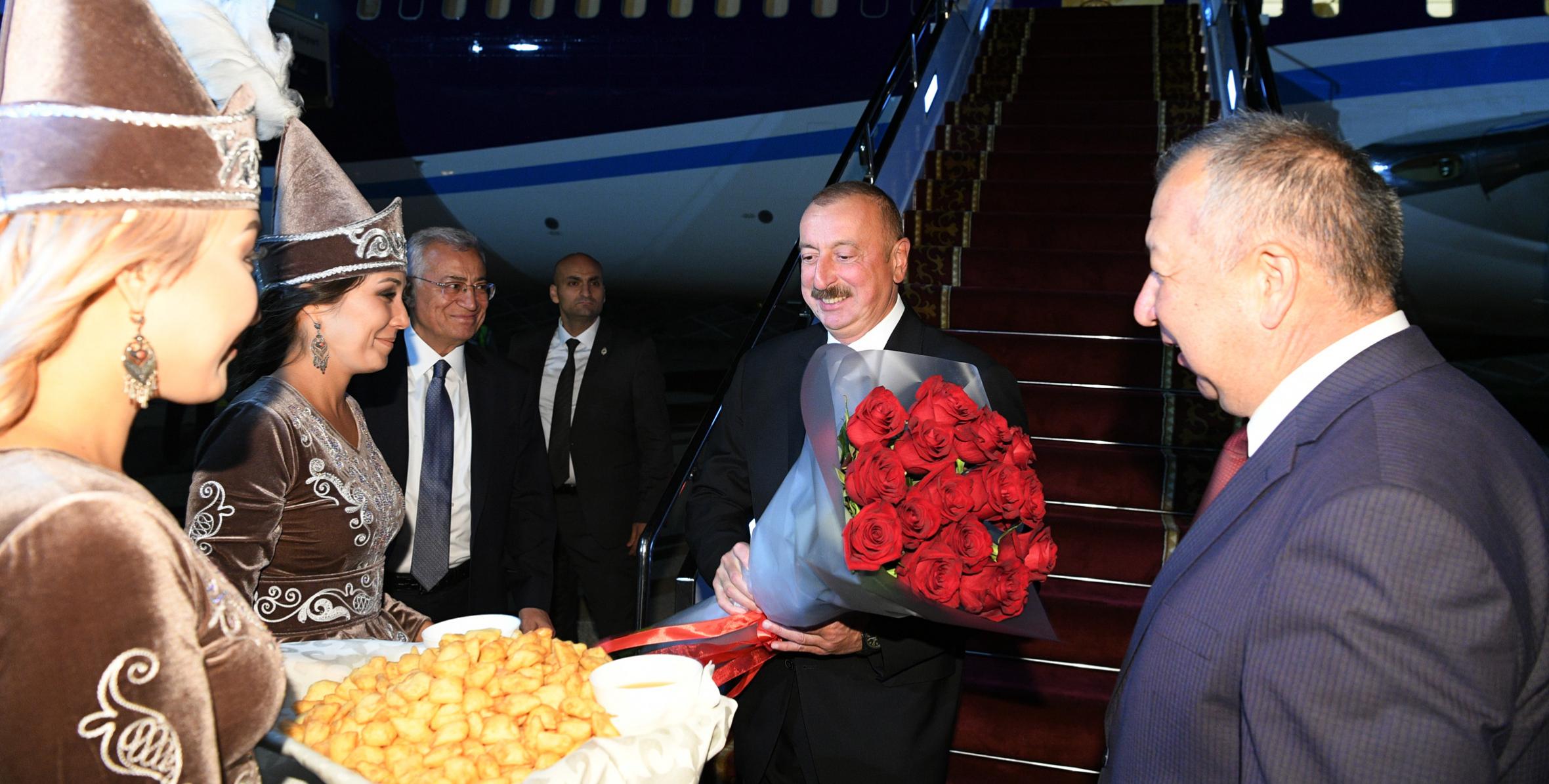 Ильхам Алиев прибыл с визитом в Кыргызскую Республику