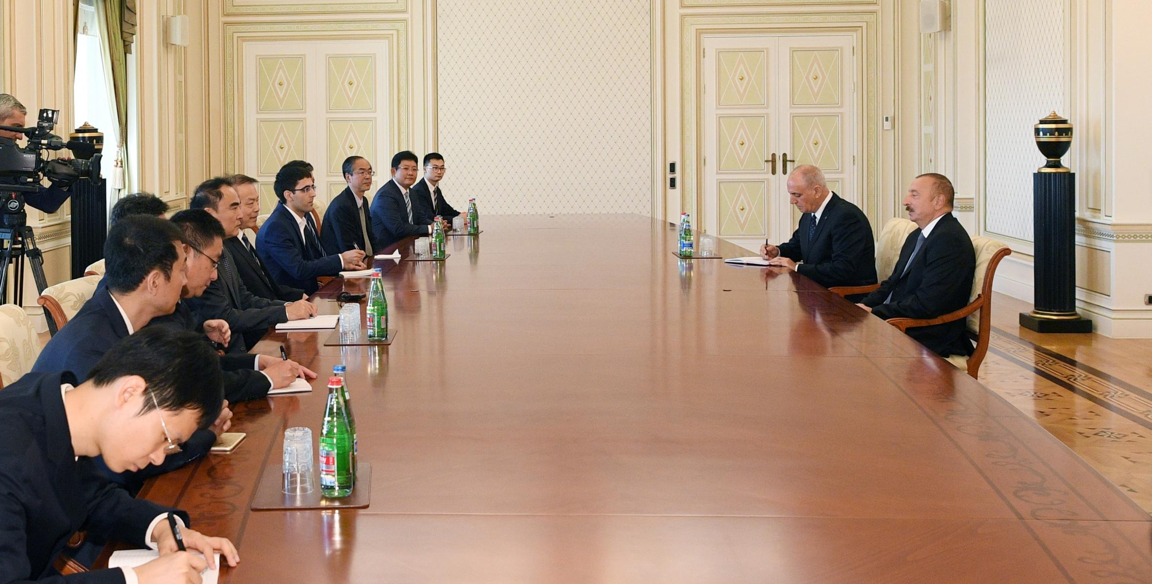 Ильхам Алиев принял делегацию под руководством главного редактора китайского информационного агентства Синьхуа