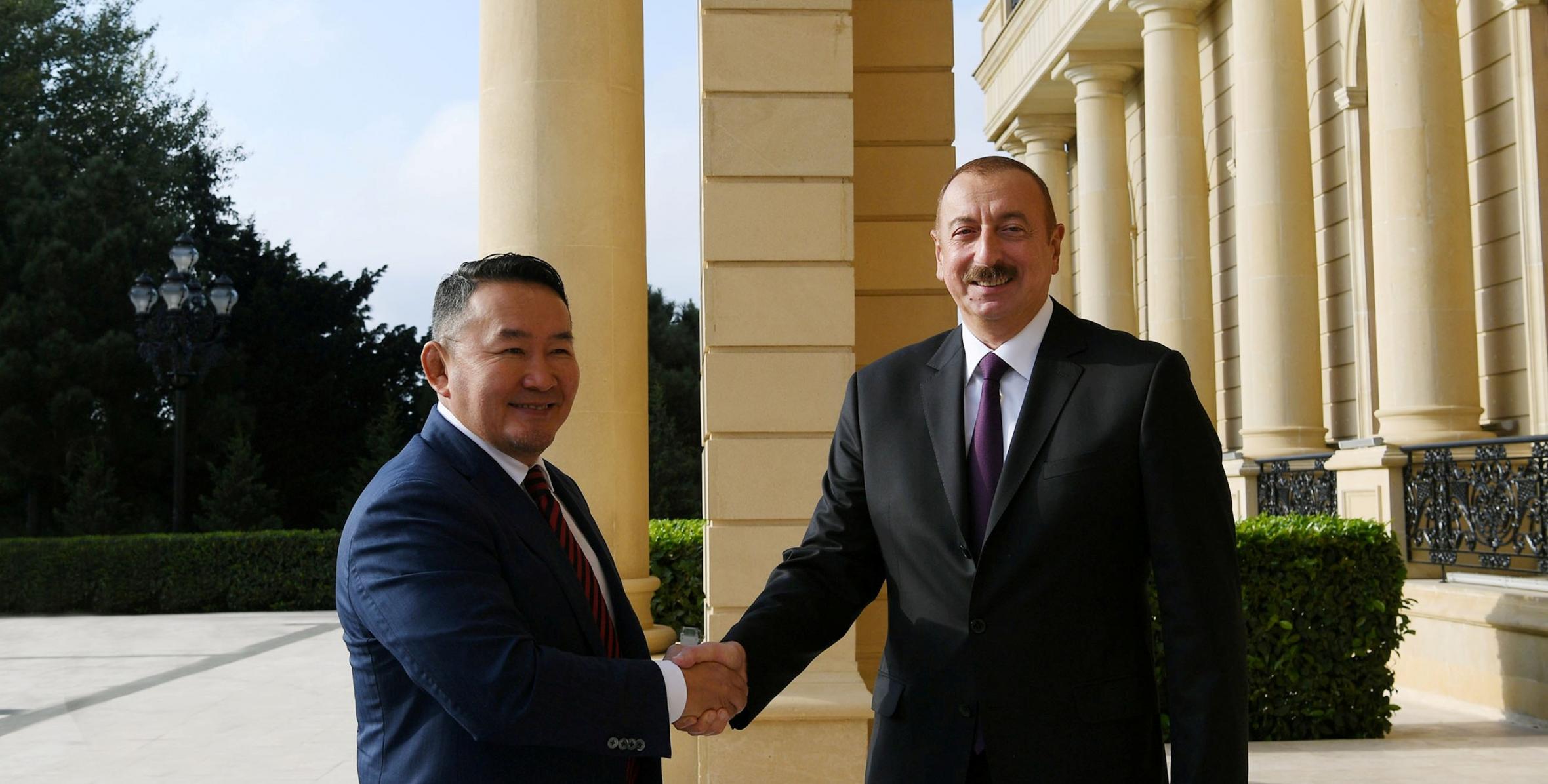 Состоялась встреча президентов Aзербайджана и Монголии