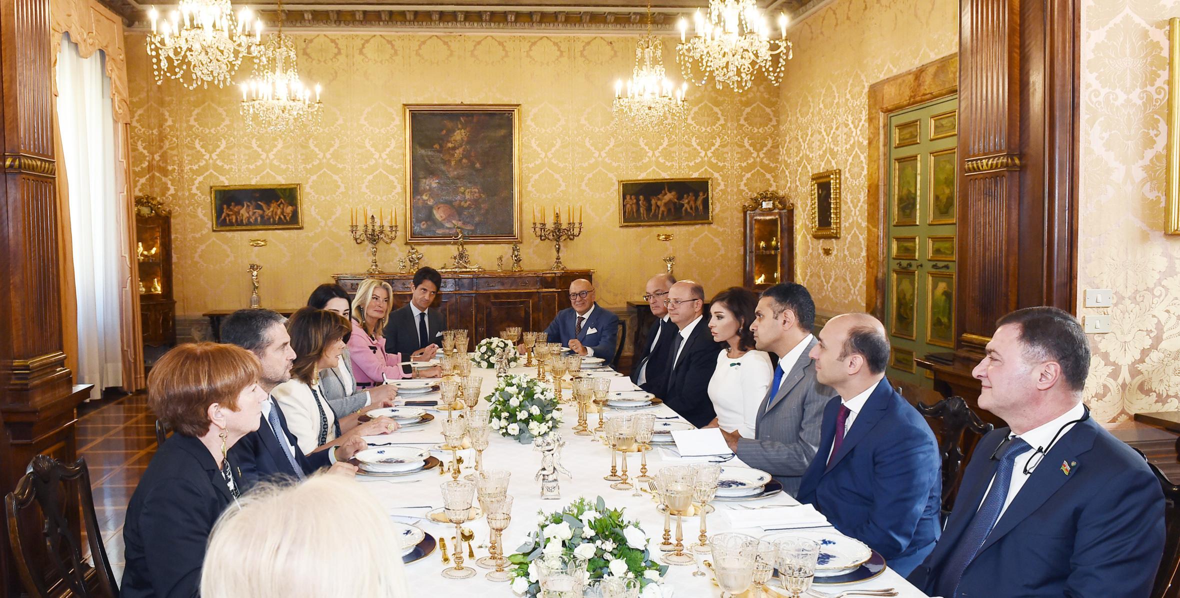 Председателем Сената Италии дан официальный обед в честь Первого вице-президента Азербайджана