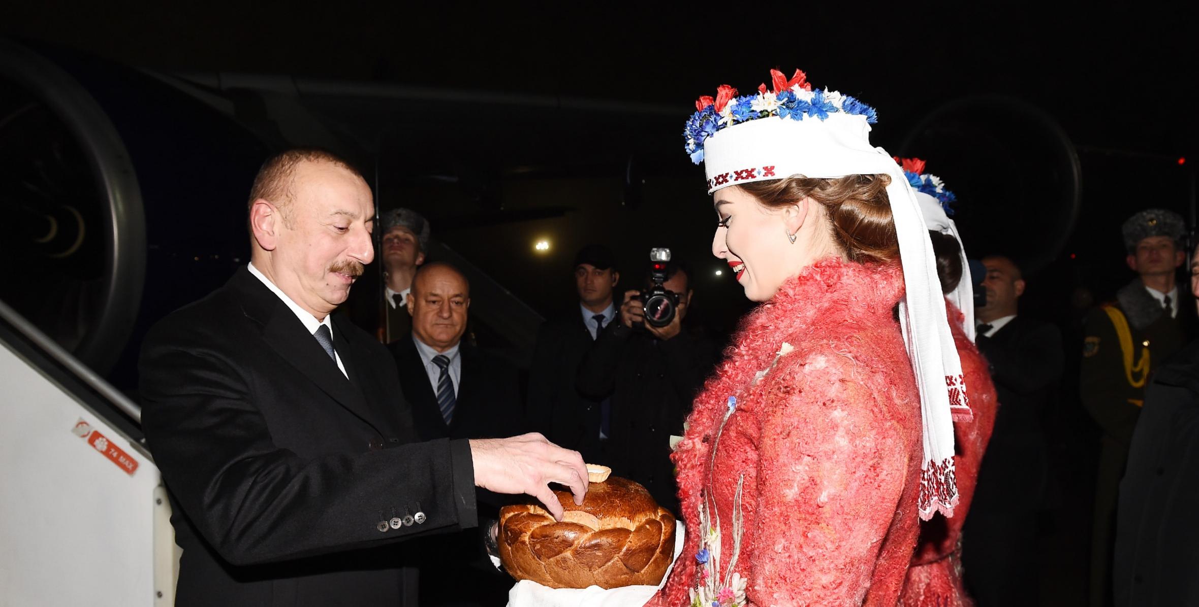 Ilham Aliyev arrived in Belarus for official visit