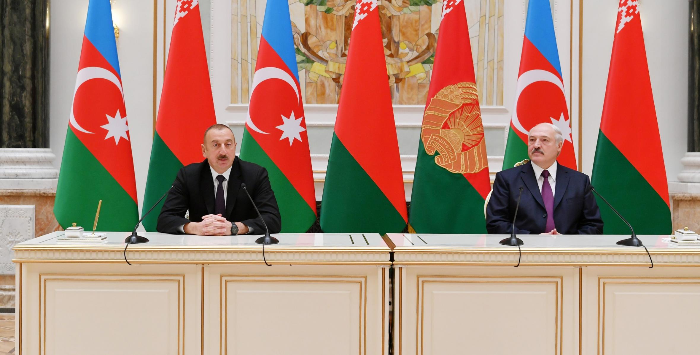 Президенты Азербайджана и Беларуси выступили с совместными заявлениями для печати