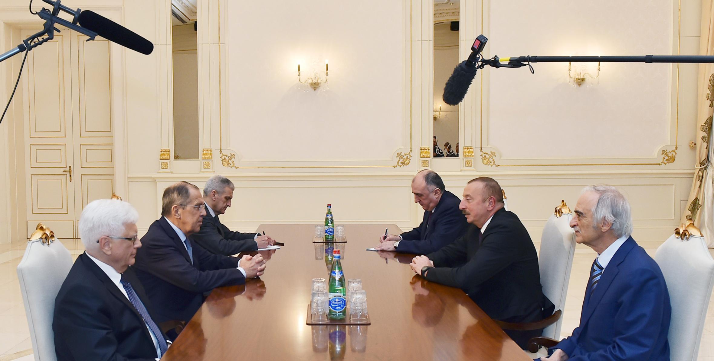 Ильхам Алиев принял министра иностранных дел России