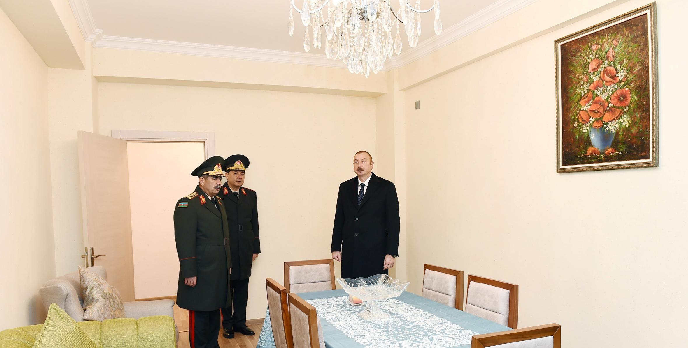 Ильхам Алиев принял участие в церемонии предоставления новых квартир военнослужащим в Сабунчинском районе