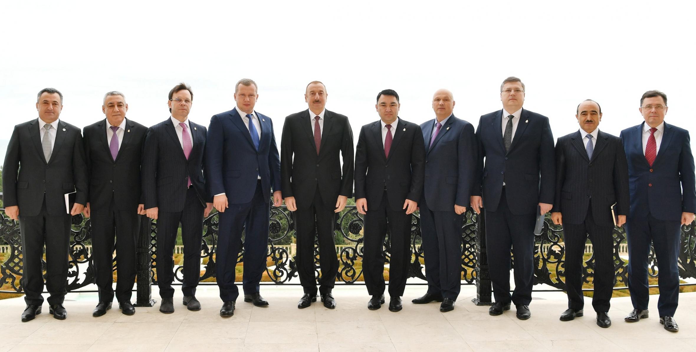 Ильхам Алиев принял делегацию Астраханской области России