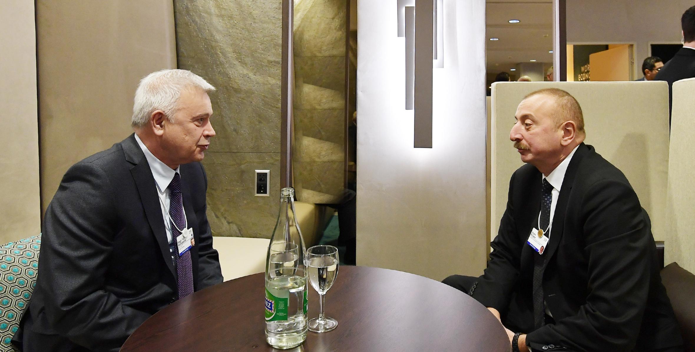 İlham Əliyev Davosda Rusiyanın “LUKoil” şirkətinin prezidenti ilə görüşüb