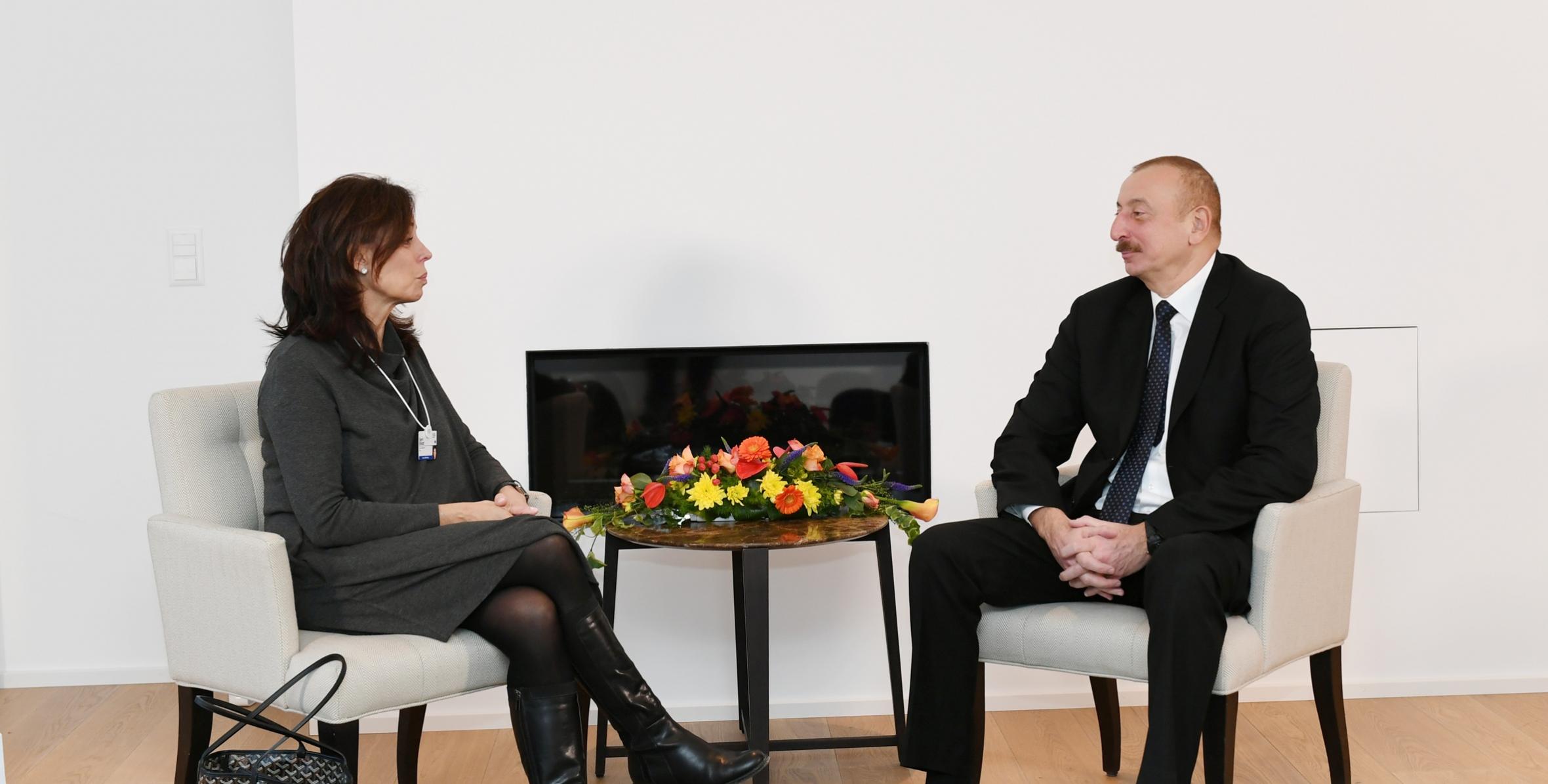 Ильхам Алиев встретился с исполнительным вице-президентом компании CISCO