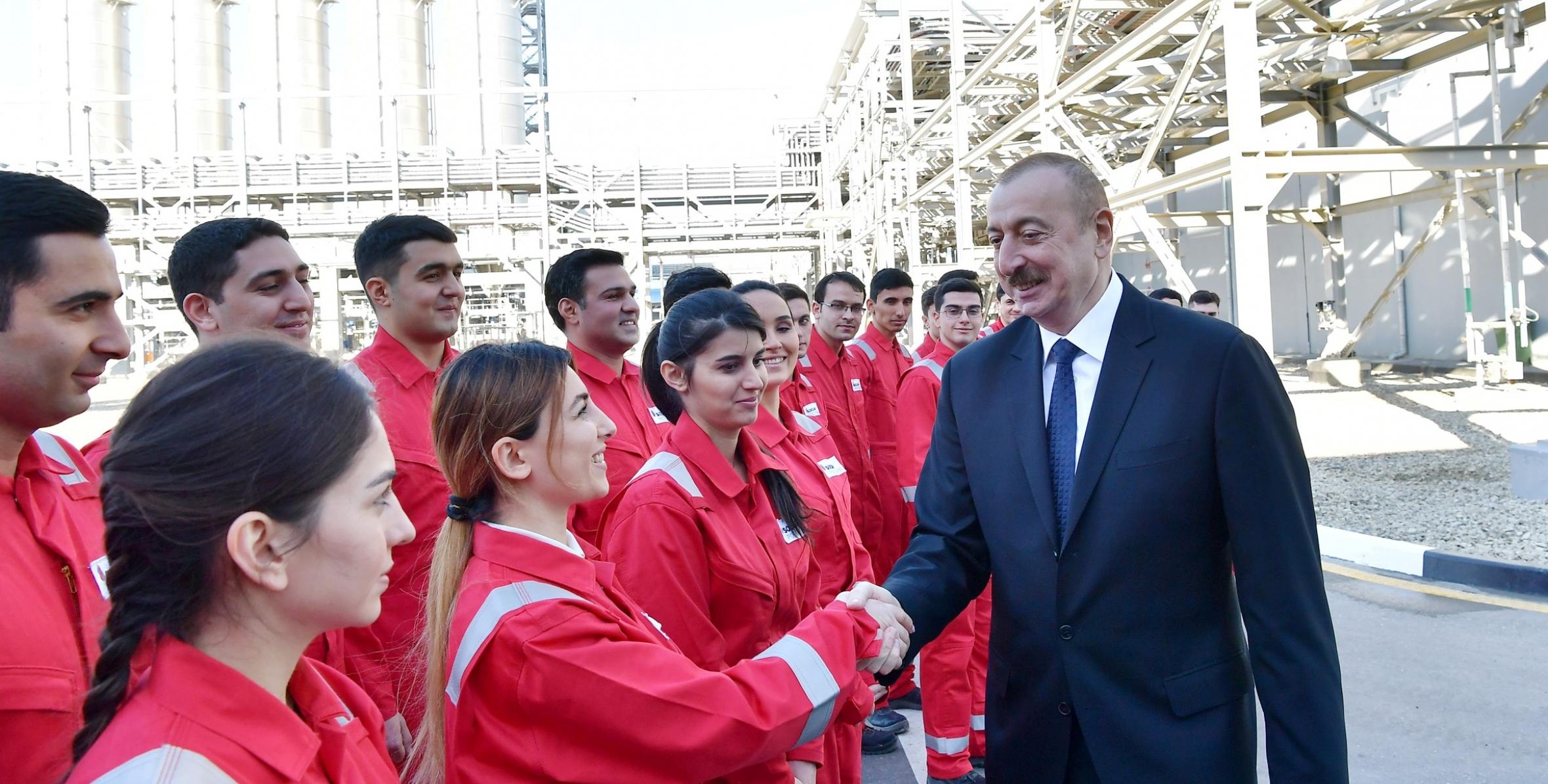 İlham Əliyev Sumqayıtda “SOCAR Polymer”in yüksək sıxlıqlı polietilen zavodunun açılışında iştirak edib