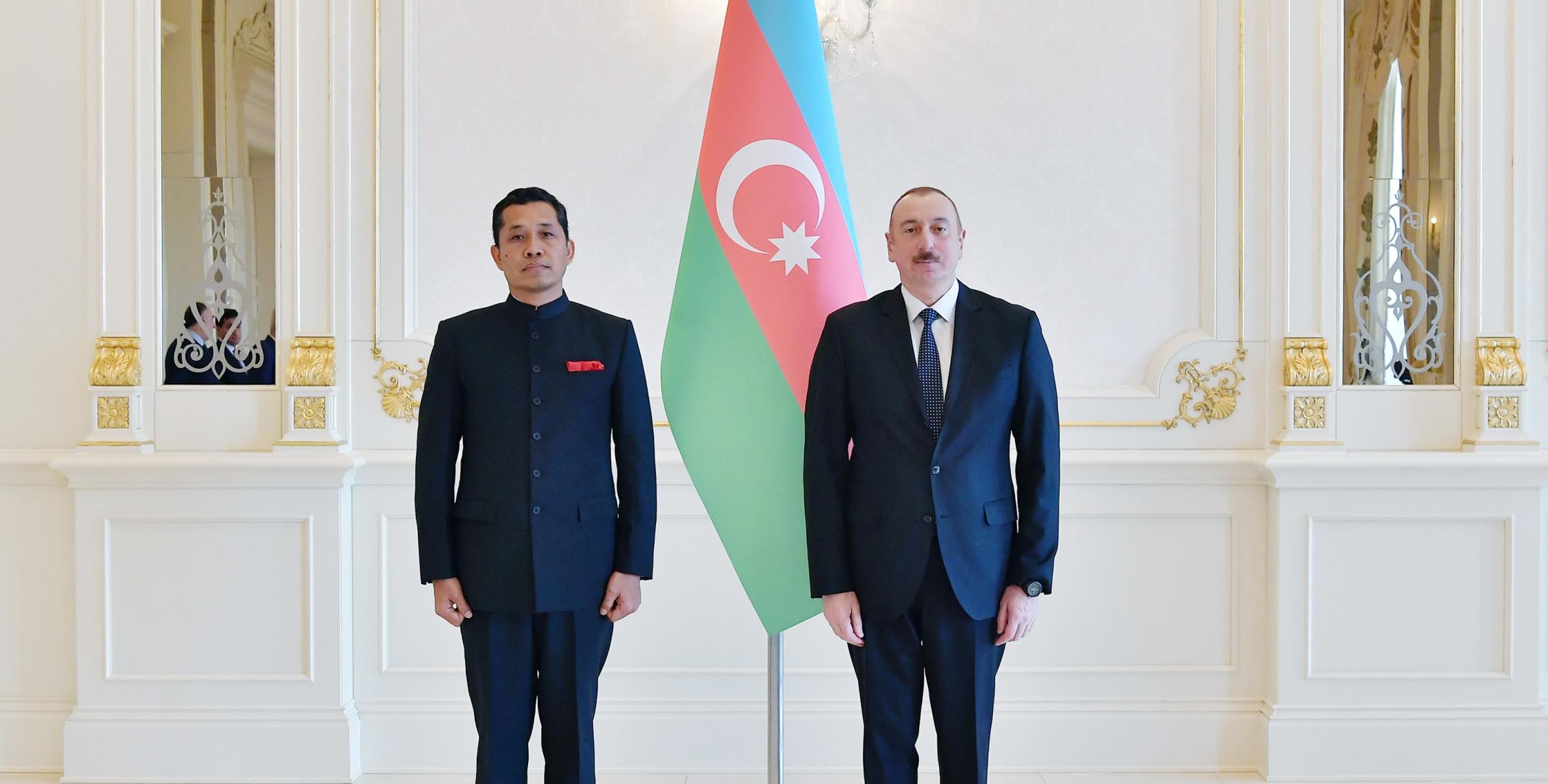 Ilham Aliyev received credentials of incoming Indian ambassador