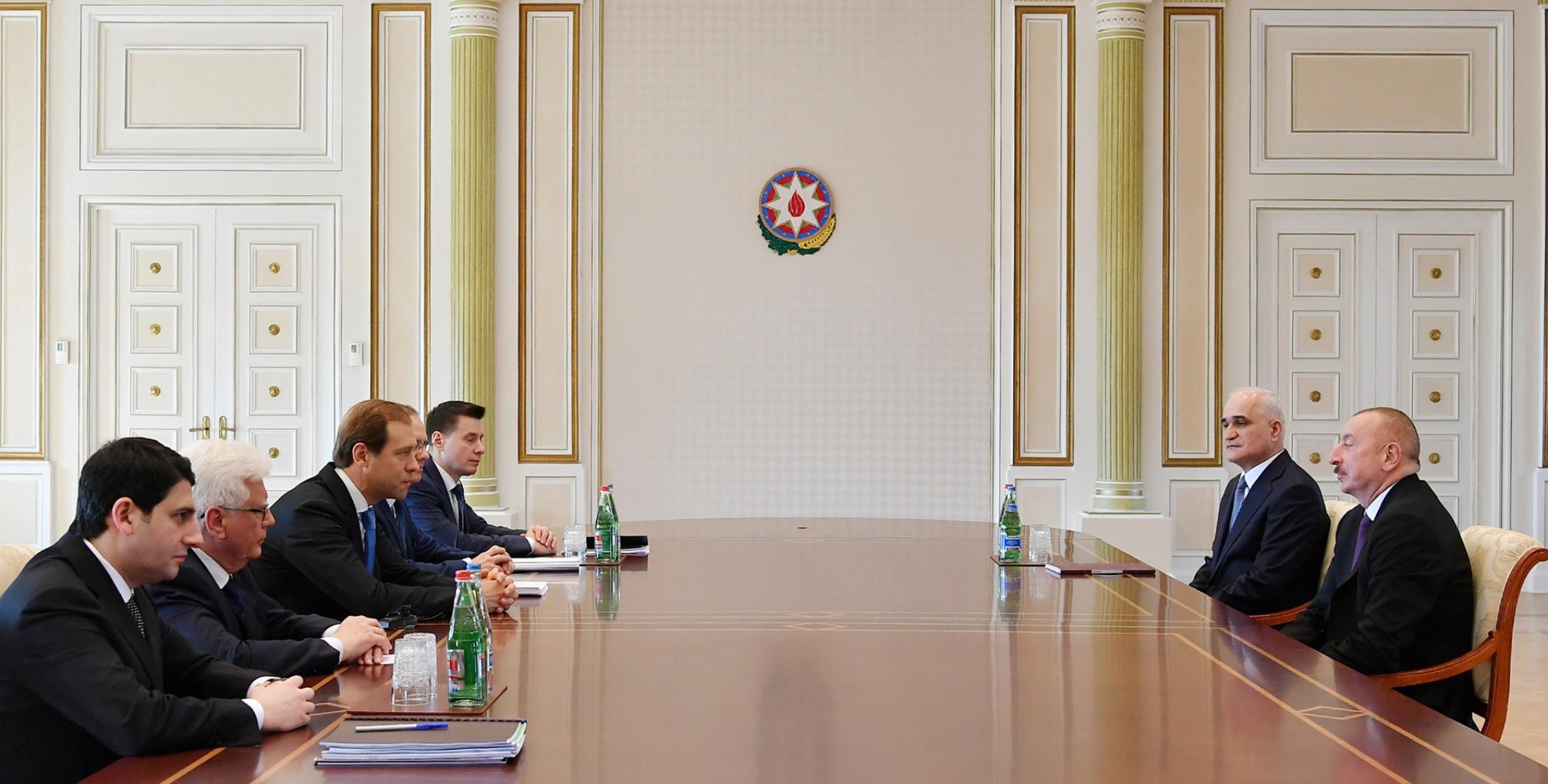 Ильхам Алиев принял делегацию во главе с министром промышленности и торговли России