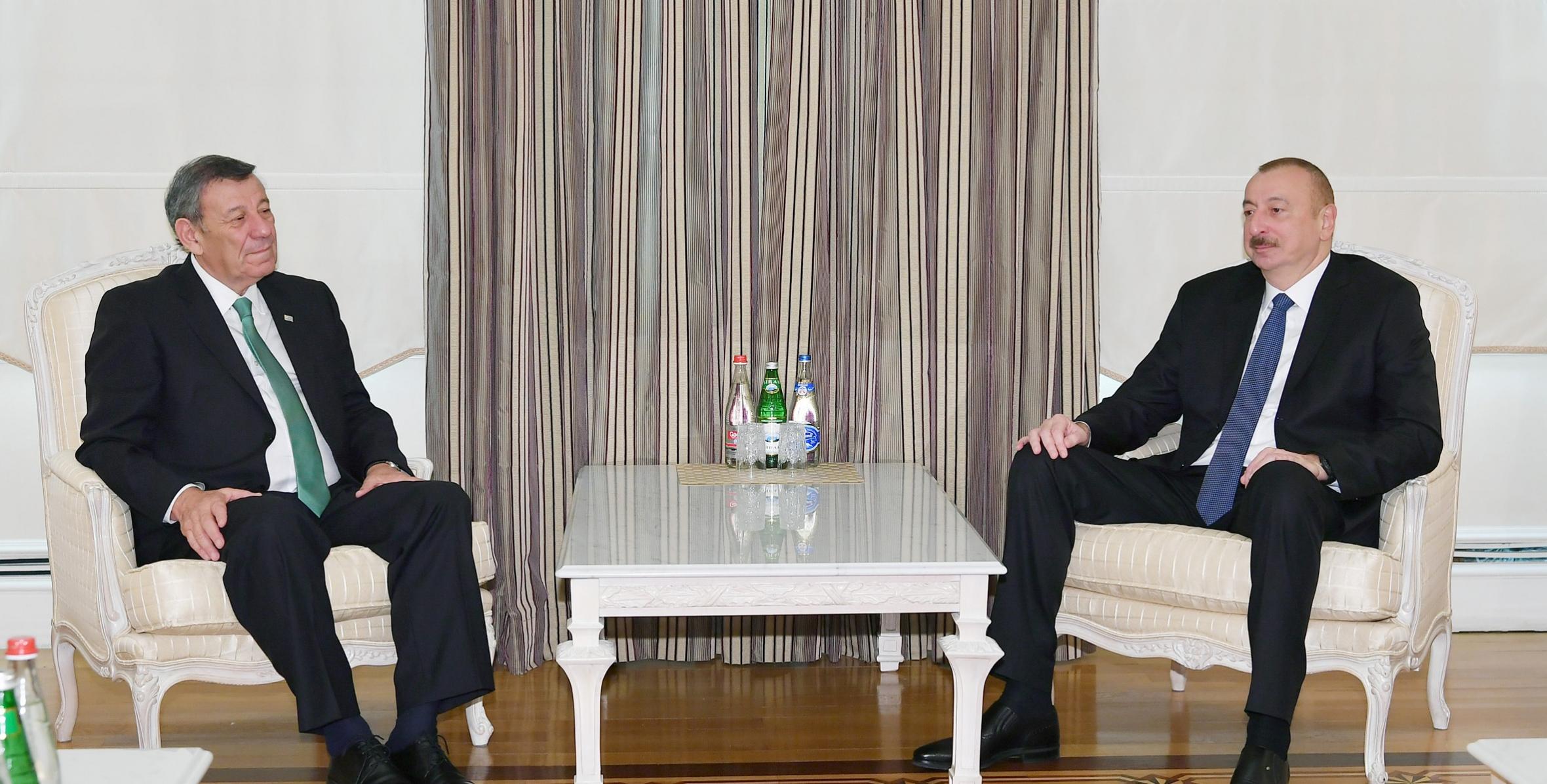 Ilham Aliyev received Uruguayan foreign minister