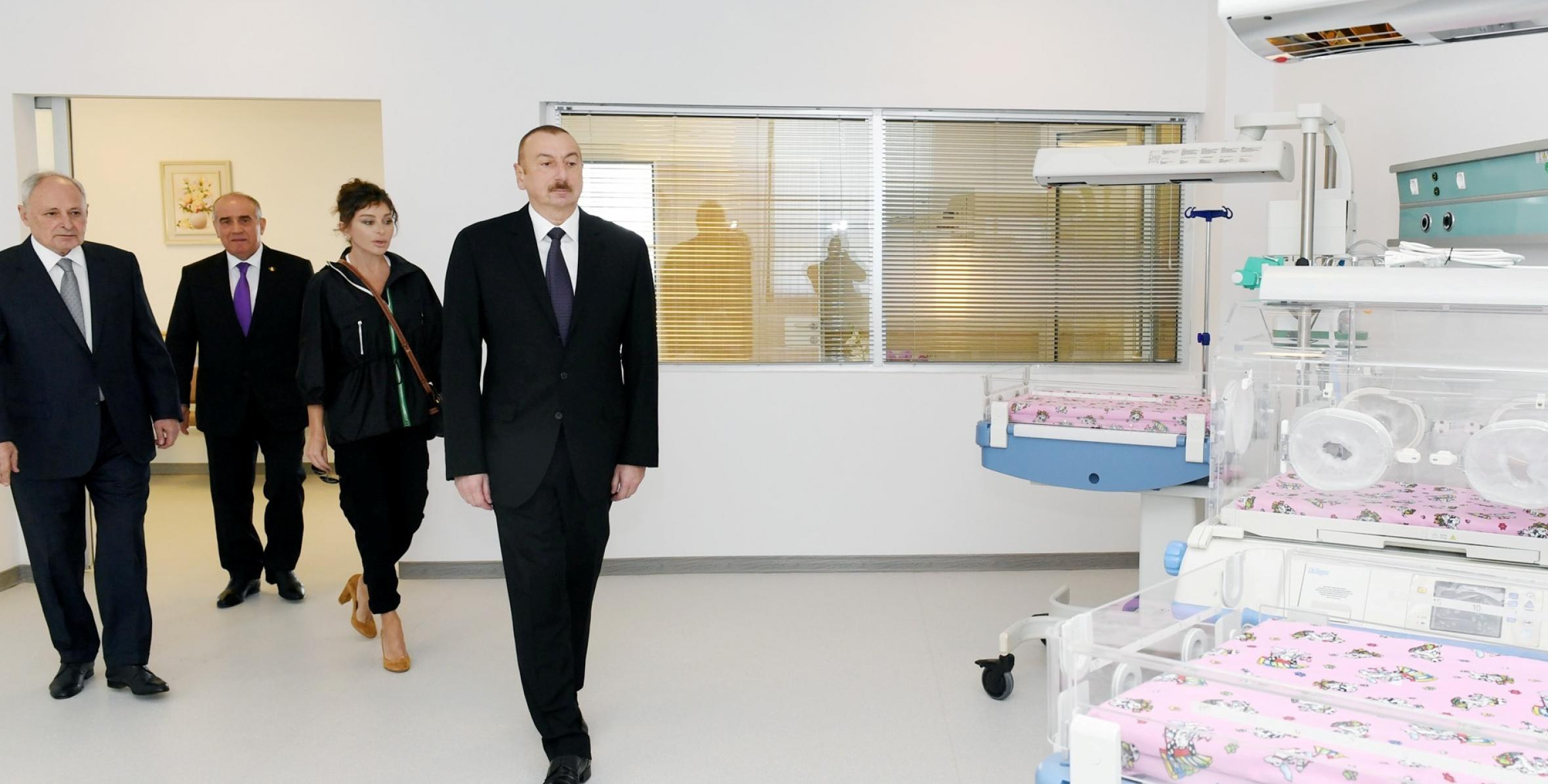 Ильхам Алиев принял участие в открытии Гобустанской районной центральной больницы