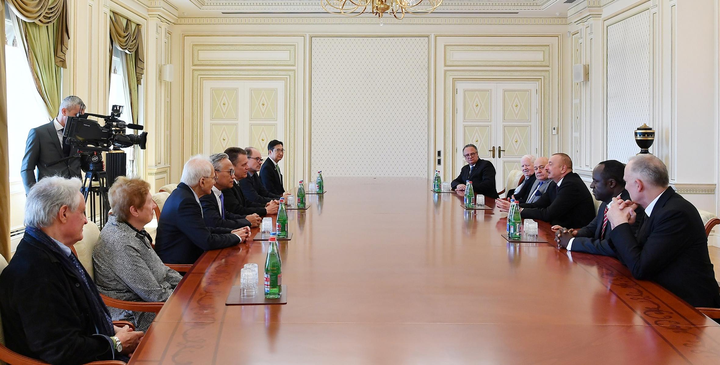 Ильхам Алиев принял делегацию Международного союза архитекторов