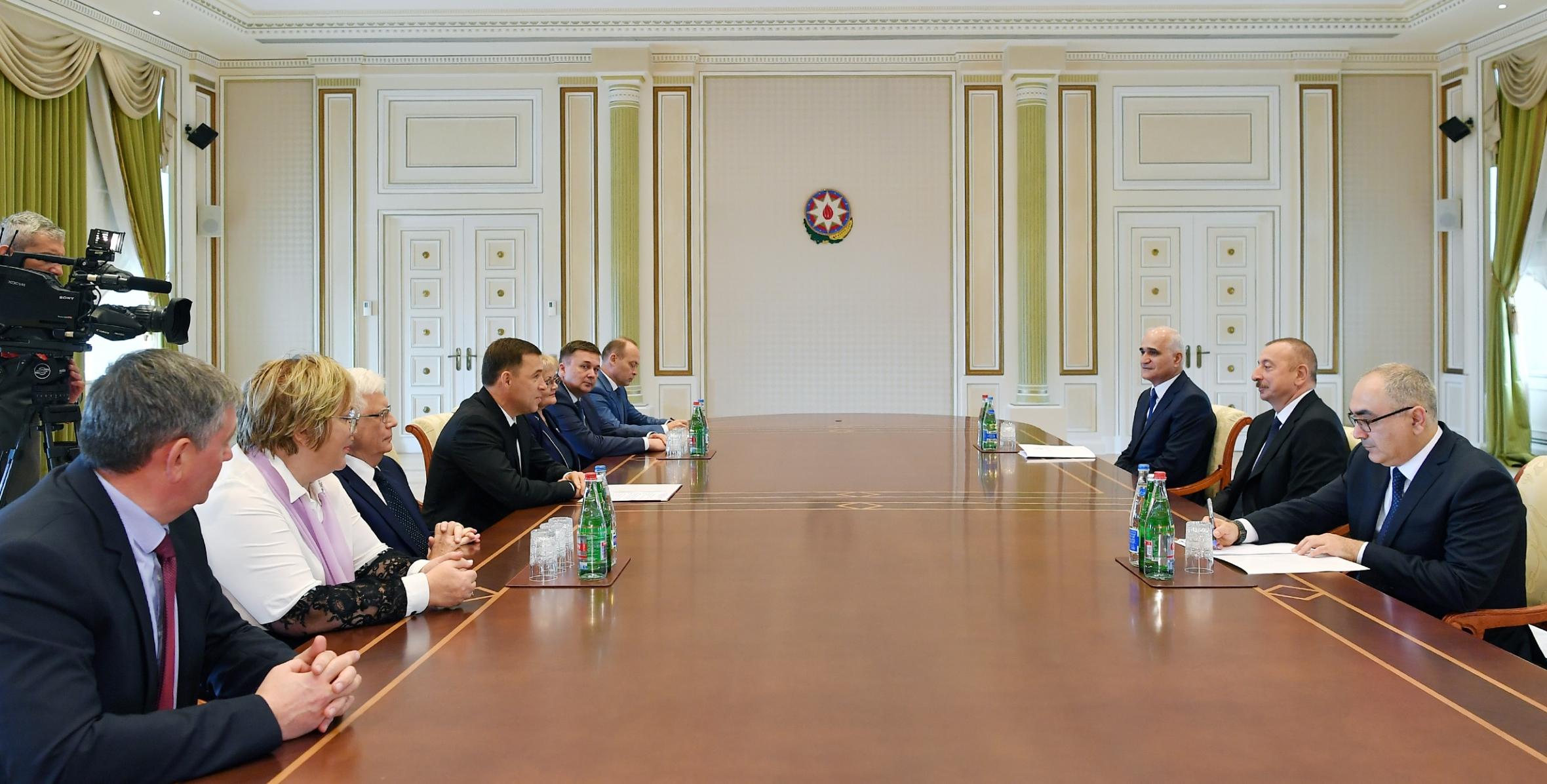 Ильхам Алиев принял делегацию во главе с губернатором Свердловской области