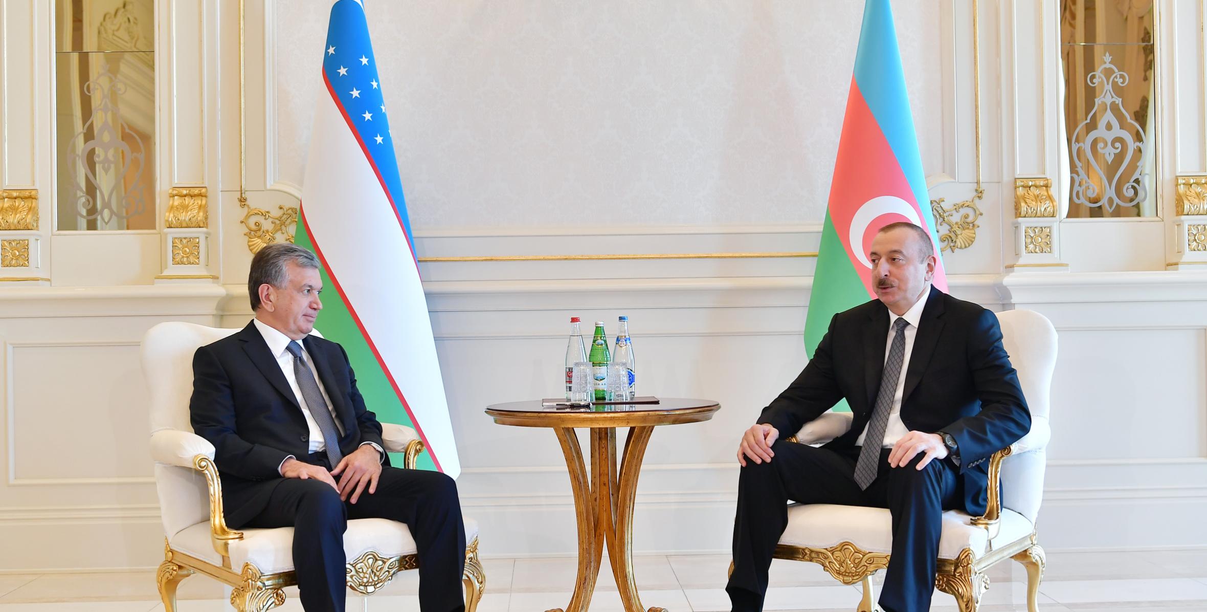 Президента Азербайджана Ильхама Алиева и Президента Узбекистана Шавката Мирзиеева