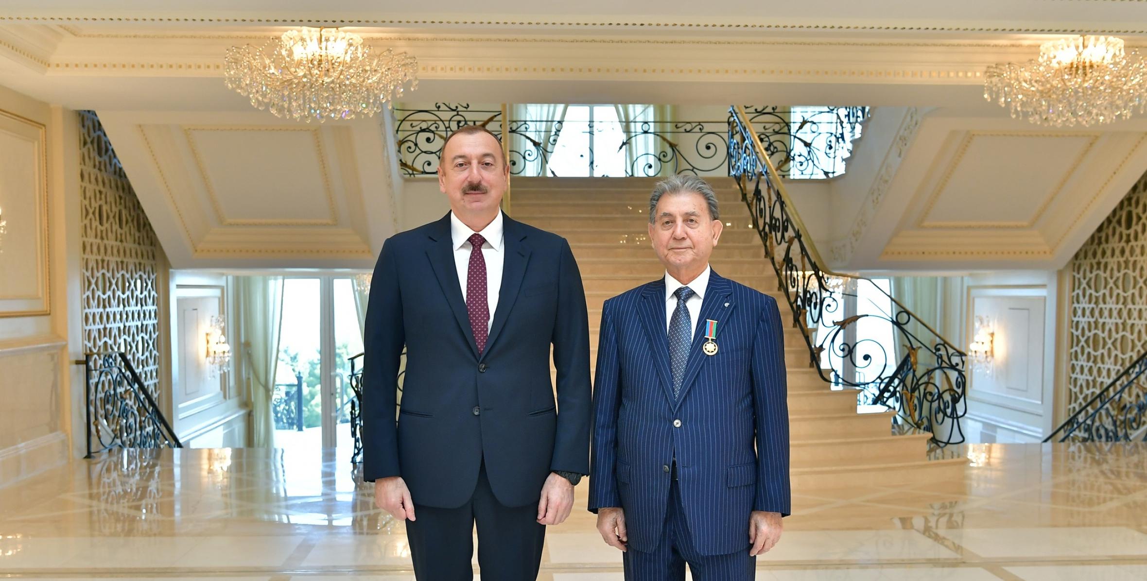 Ilham Aliyev received academician Akif Alizade and presented "Labor" Order 1st Class to him