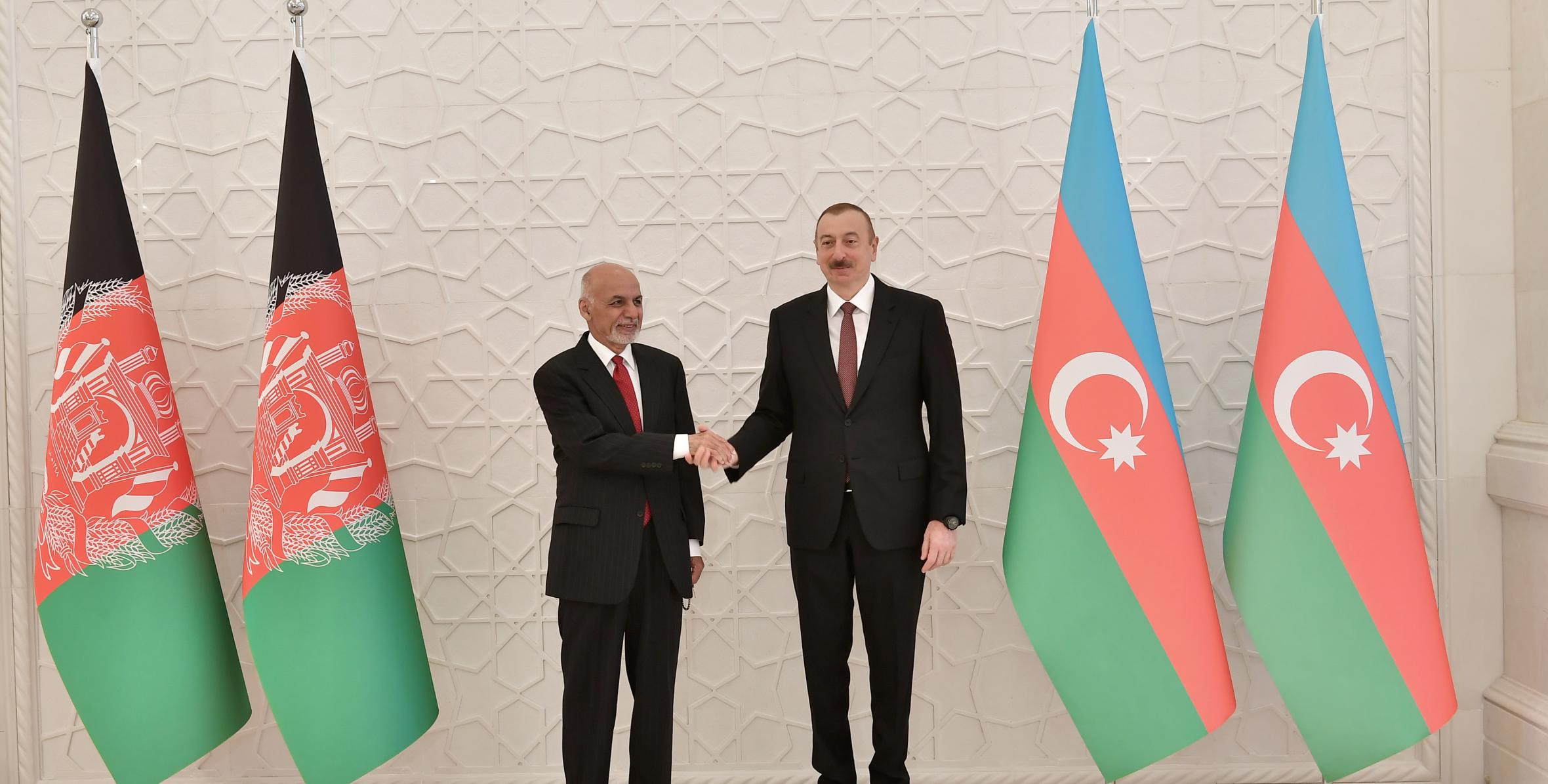 Ильхам Алиев встретился с Президентом Афганистана Мохаммадом Ашрафом Гани