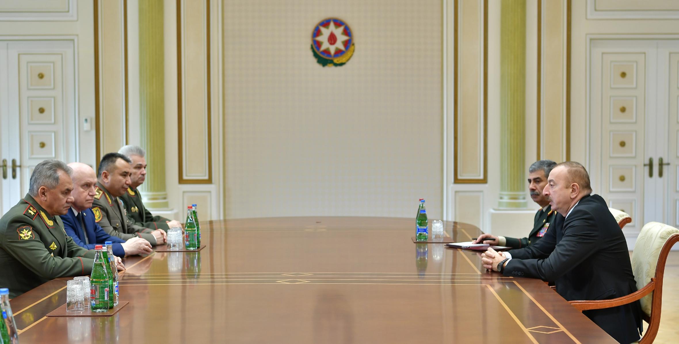 Ильхам Алиев принял участников заседания Совета министров обороны СНГ