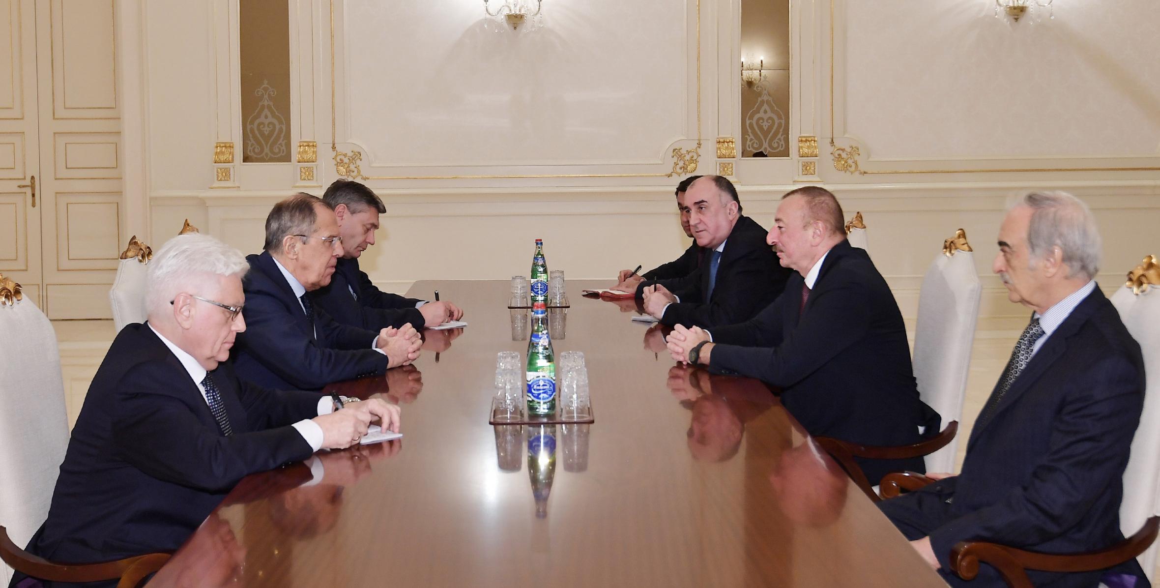 Ильхам Алиев принял министра иностранных дел России