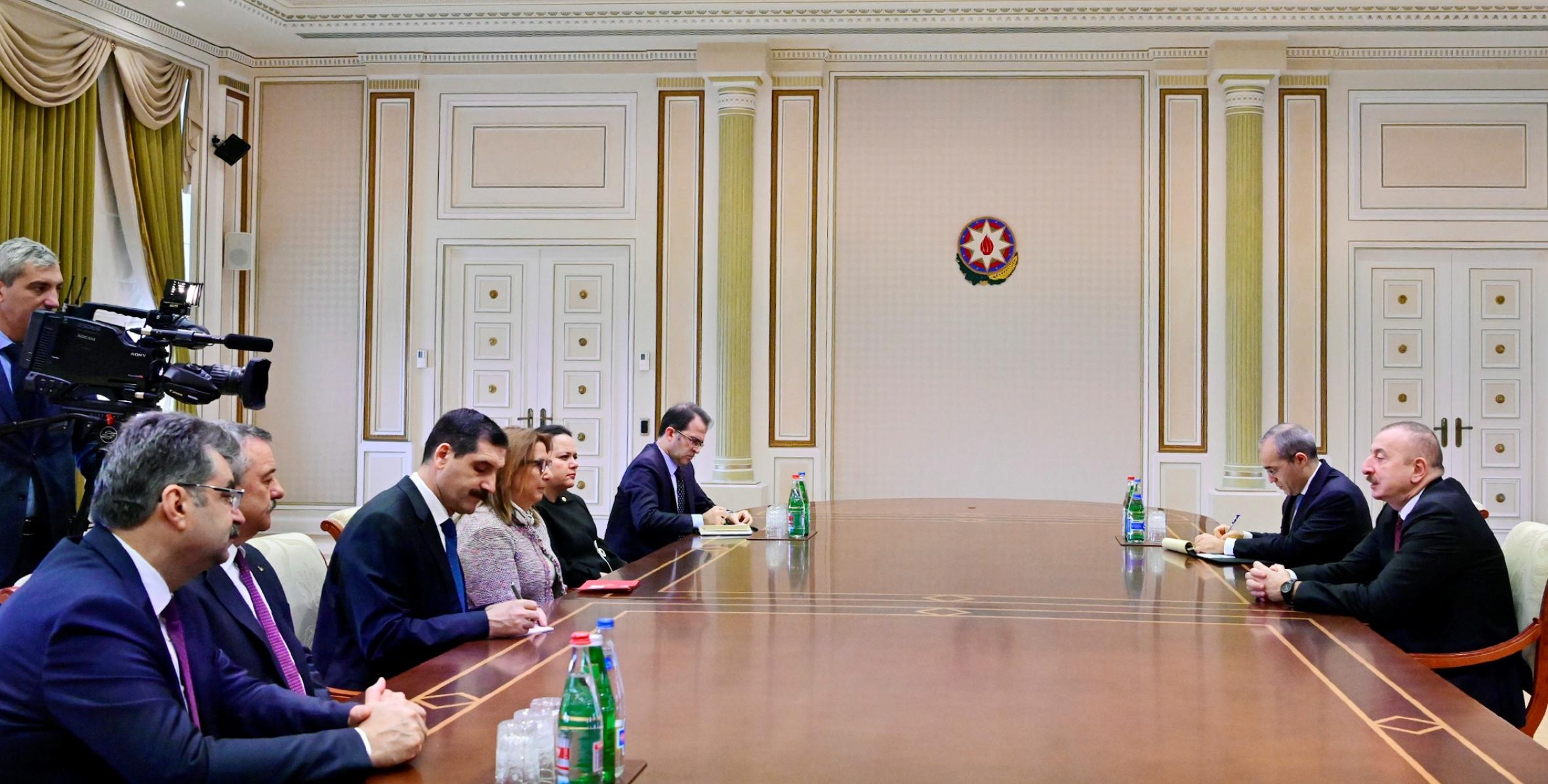 Ilham Aliyev received delegation led by Turkish minister of trade