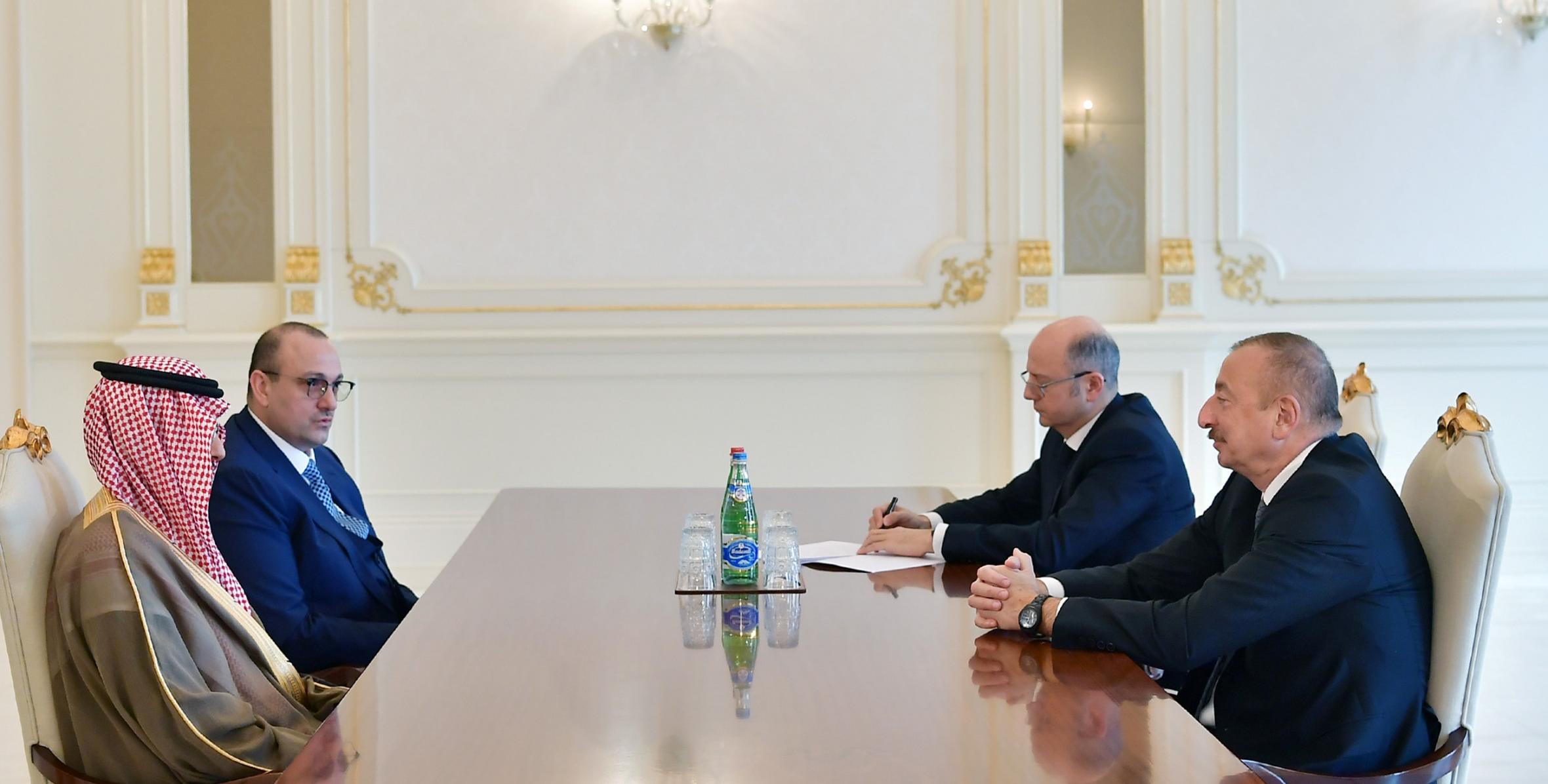 Ильхам Алиев принял председателя правления компании ACWA Power и исполнительного директора компании Masdar