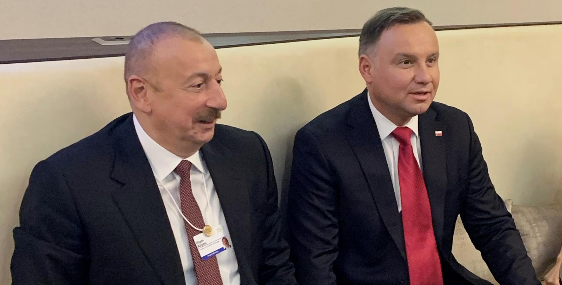 Ильхам Алиев встретился в Давосе с Президентом Республики Польша Анджеем Дудой