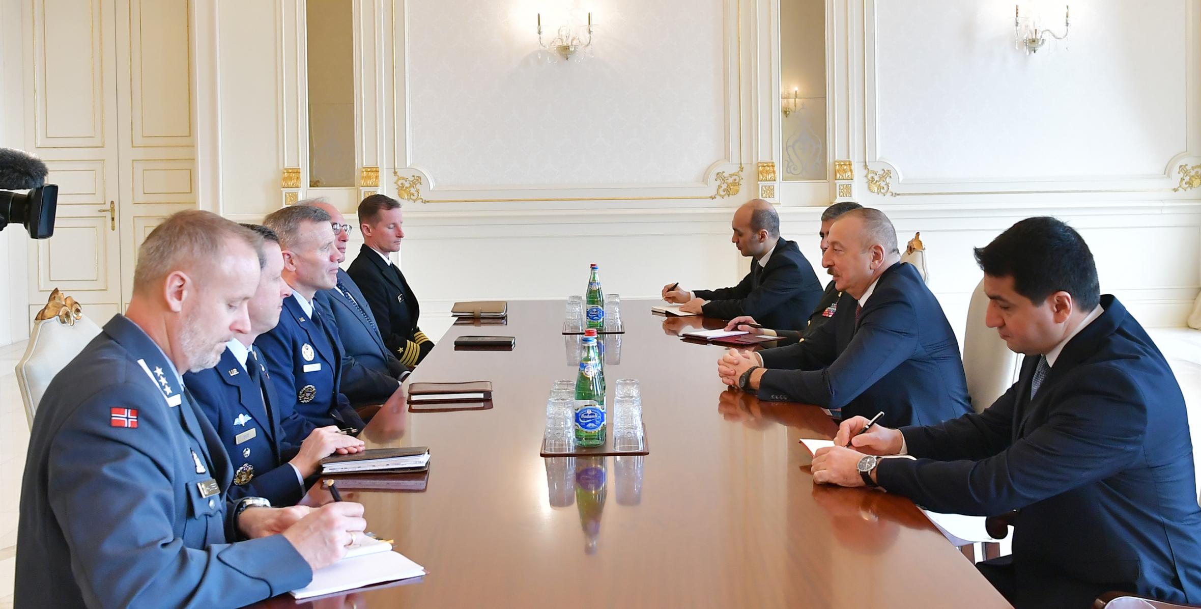 Ильхам Алиев принял делегацию во главе с Верховным главнокомандующим объединенными силами НАТО в Европе