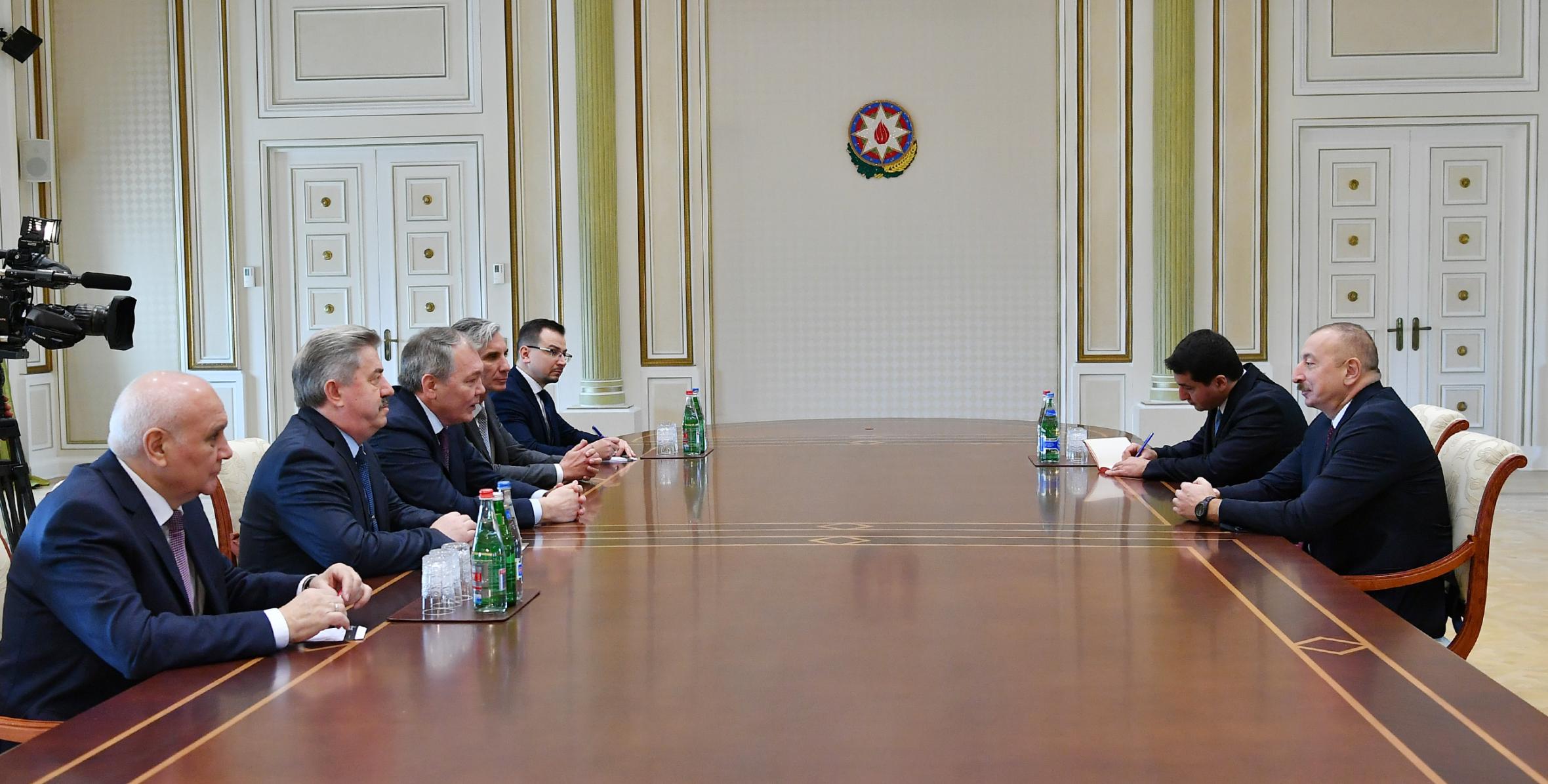 Ильхам Алиев принял делегацию Государственной Думы России
