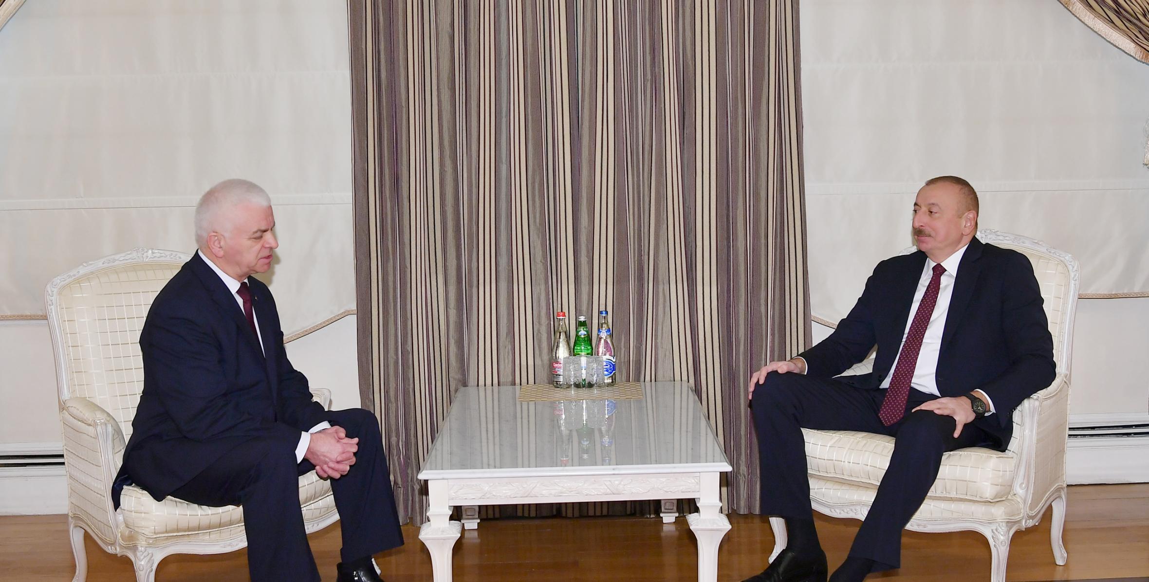 Ильхам Алиев принял руководителя наблюдательской миссии СНГ, первого заместителя председателя Исполнительного комитета СНГ Виктора Гуминского