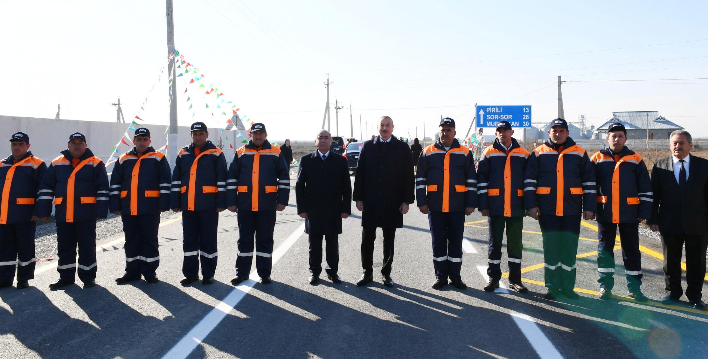 İlham Əliyev Pirili-Muradxan-Sor-Sor avtomobil yolunun yenidənqurmadan sonra açılışında iştirak edib