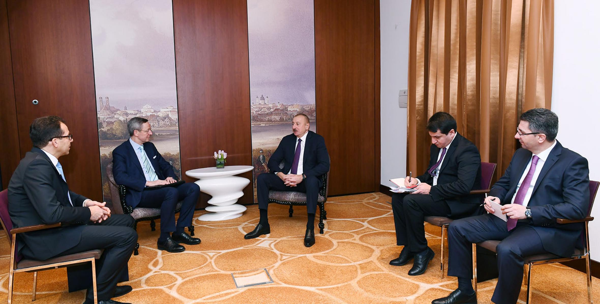 Ильхам Алиев встретился с руководителем рабочей группы по странам Южного Кавказа Германской восточной бизнес-ассоциации