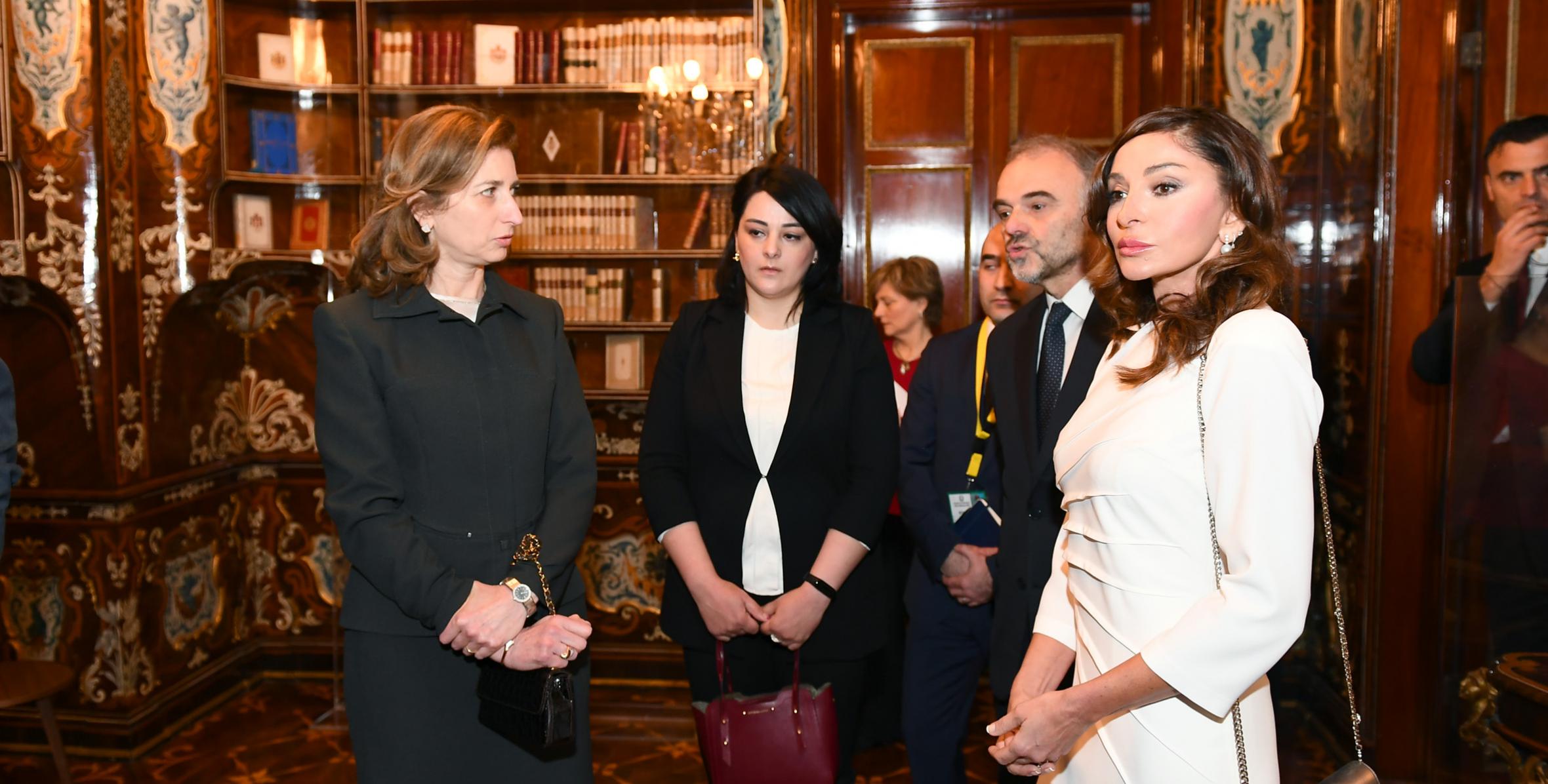 Первая леди Азербайджана Мехрибан Алиева ознакомилась с Квиринальским дворцом Италии
