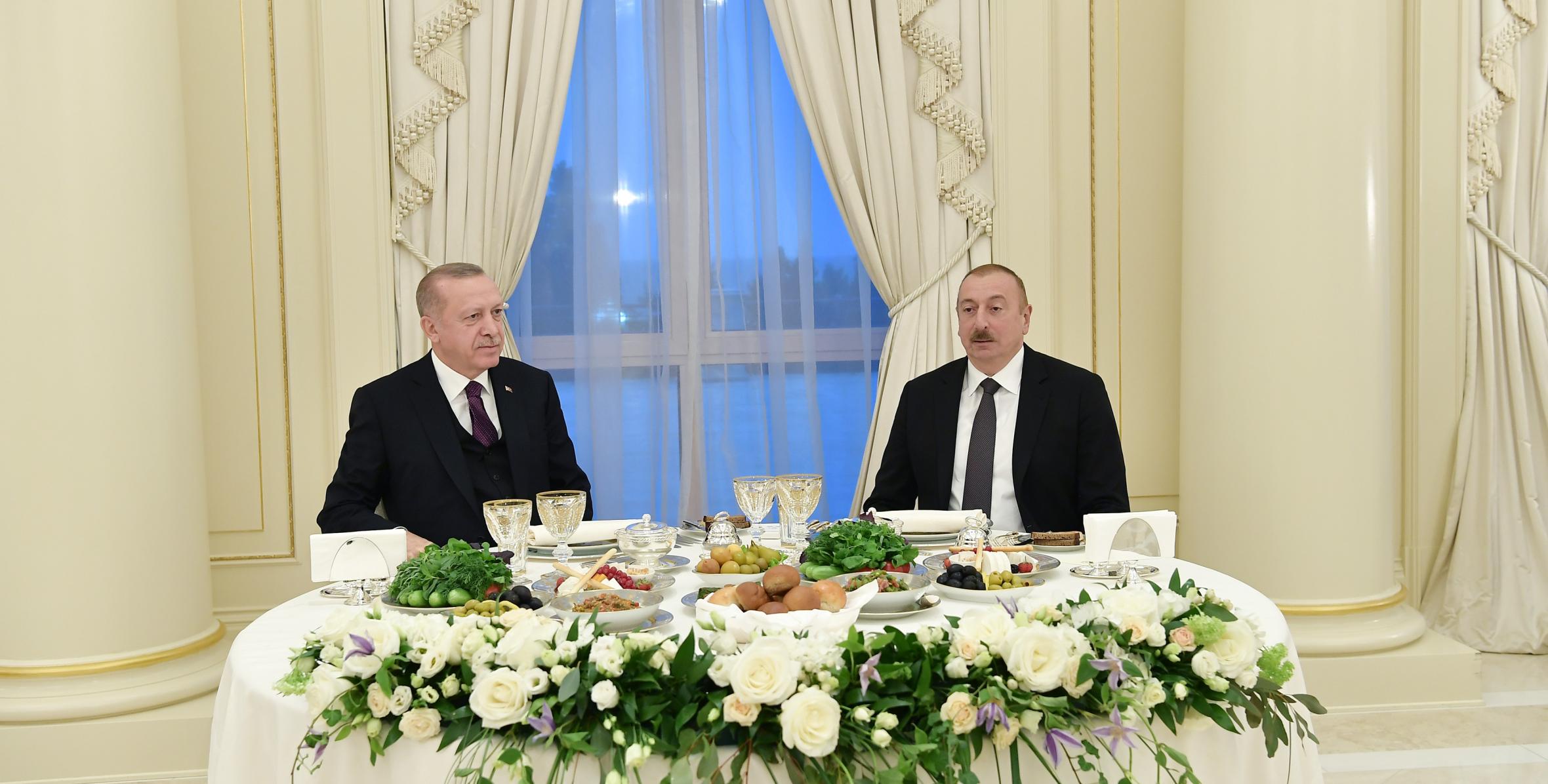 Ильхам Алиев дал прием в честь Президента Турецкой Республики Реджепа Тайипа Эрдогана