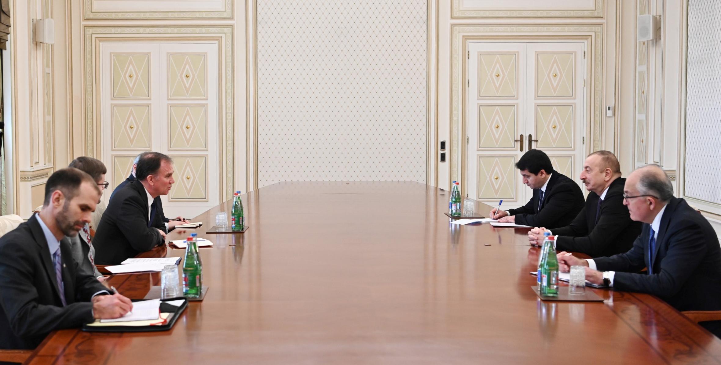 Ильхам Алиев принял советника заместителя государственного секретаря США по энергетической дипломатии