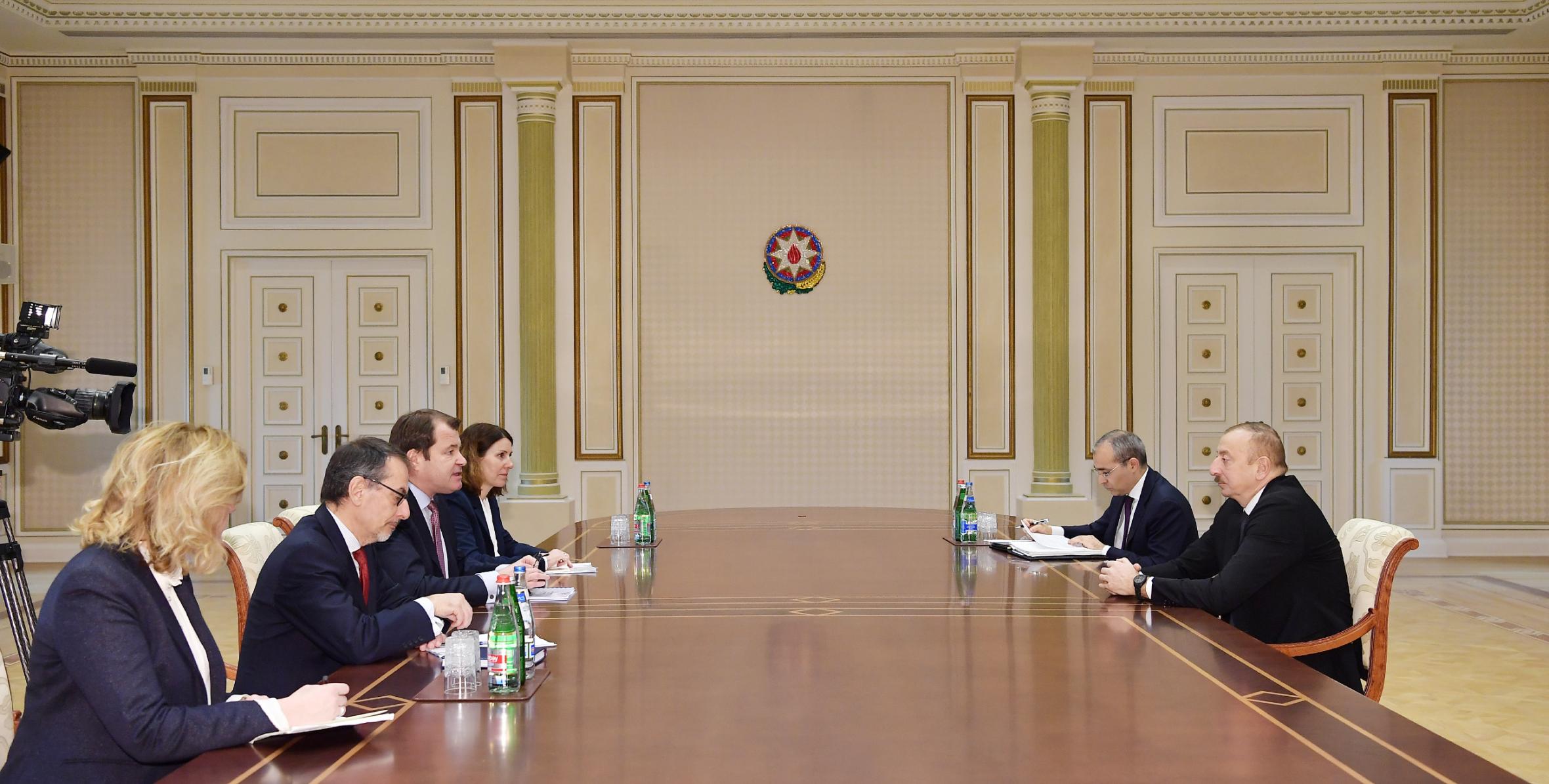 Ильхам Алиев принял делегацию Европейского банка реконструкции и развития