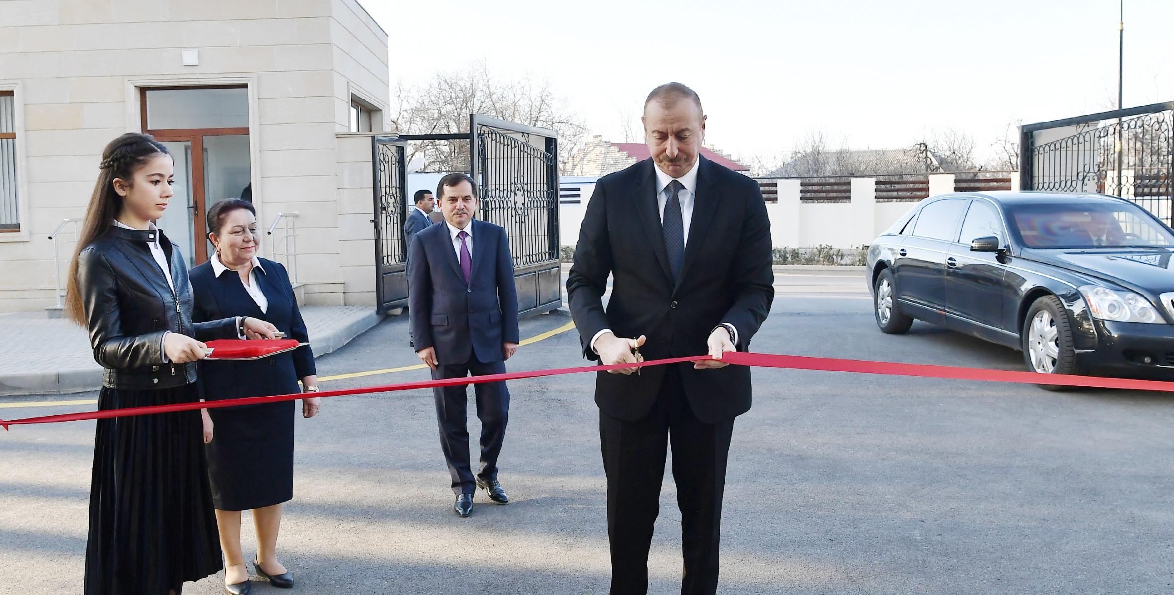 Ильхам Алиев принял участие в открытии Газахской районной центральной больницы